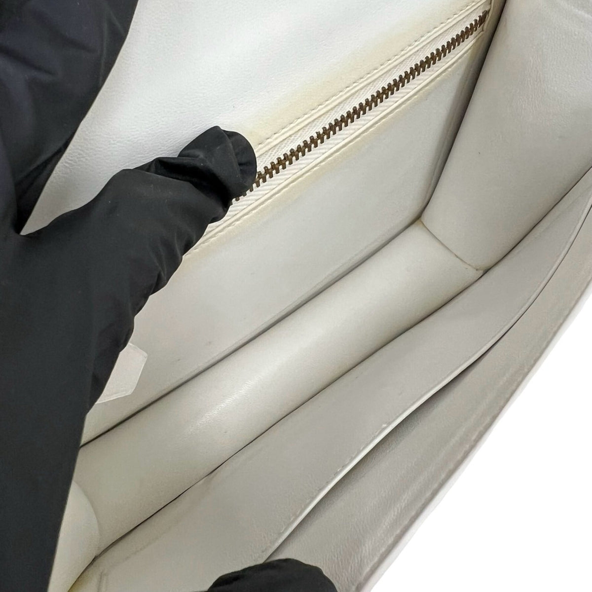 Hermes White Gulliver Leather Shoulder Bag (Pre-Owned)