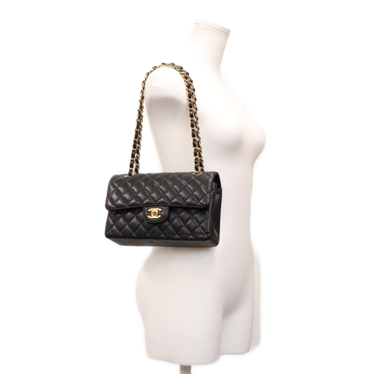 Chanel Black Grained Calfskin Shoulder Bag (Pre-Owned)