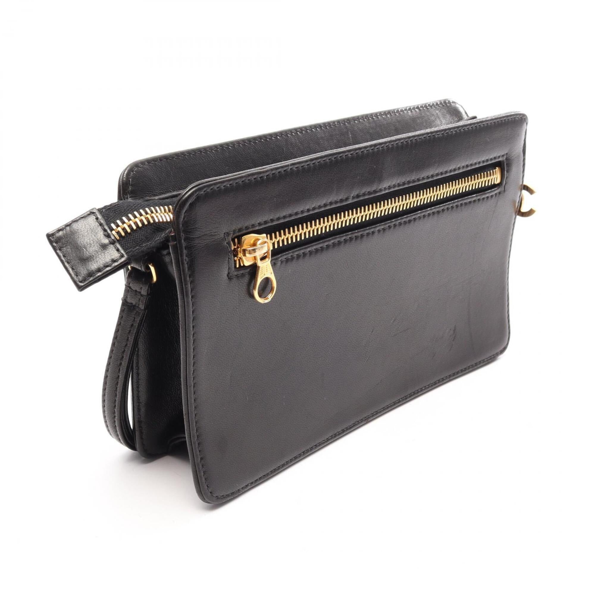 Chanel Black Leather Clutch Bag Handbag (Pre-Owned)