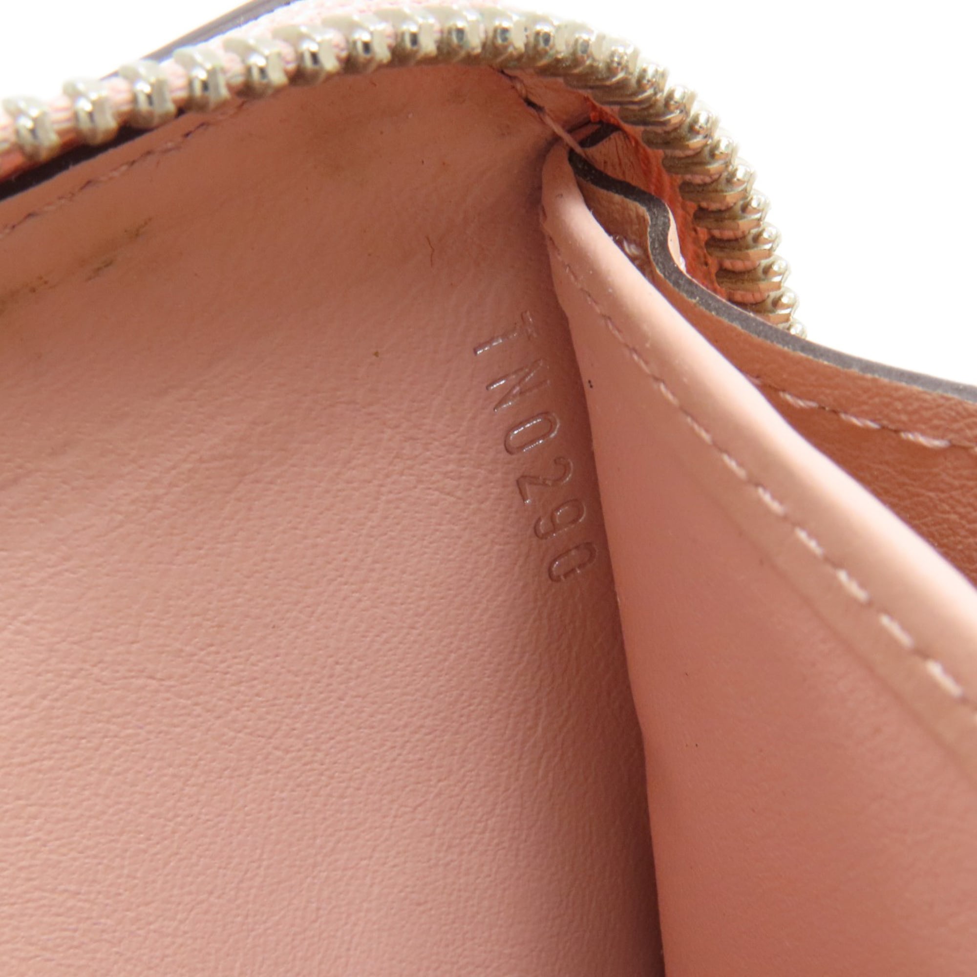 Louis Vuitton Magnolia Mahina Leather Leather Long Wallet (Bi-Fold) (Pre-Owned)