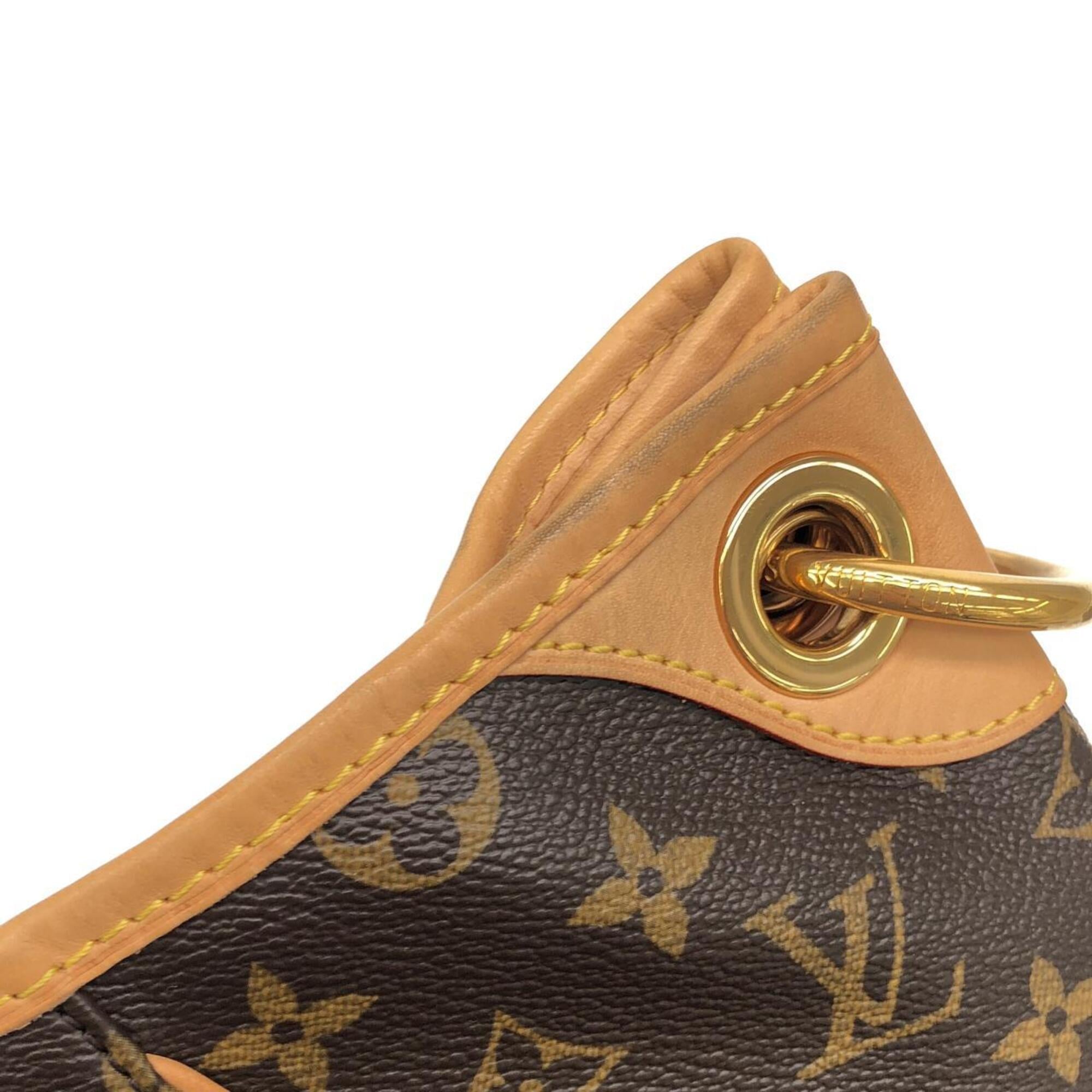 Louis Vuitton Marron Coated Canvas Shoulder Bag (Pre-Owned)