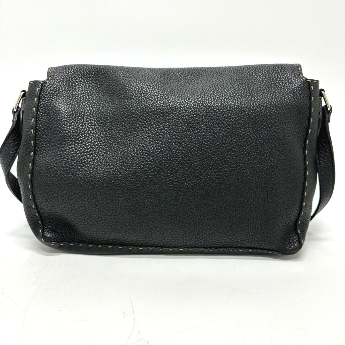 Fendi Black Leather Shoulder Bag (Pre-Owned)