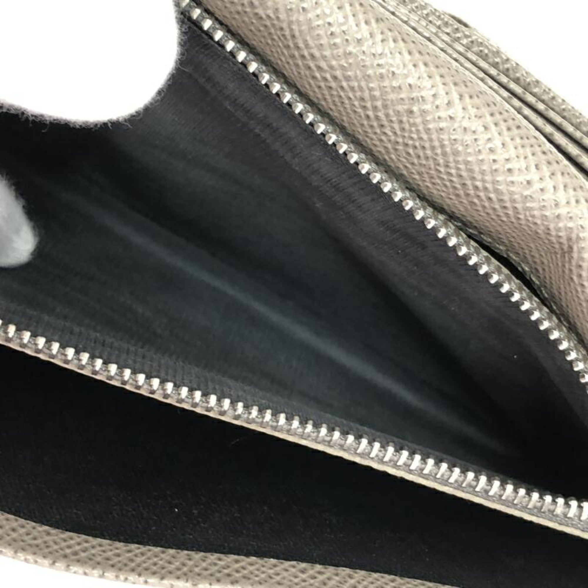Bvlgari Bvlgari Bvlgari Gray Long Wallet (Bi-Fold) (Pre-Owned)