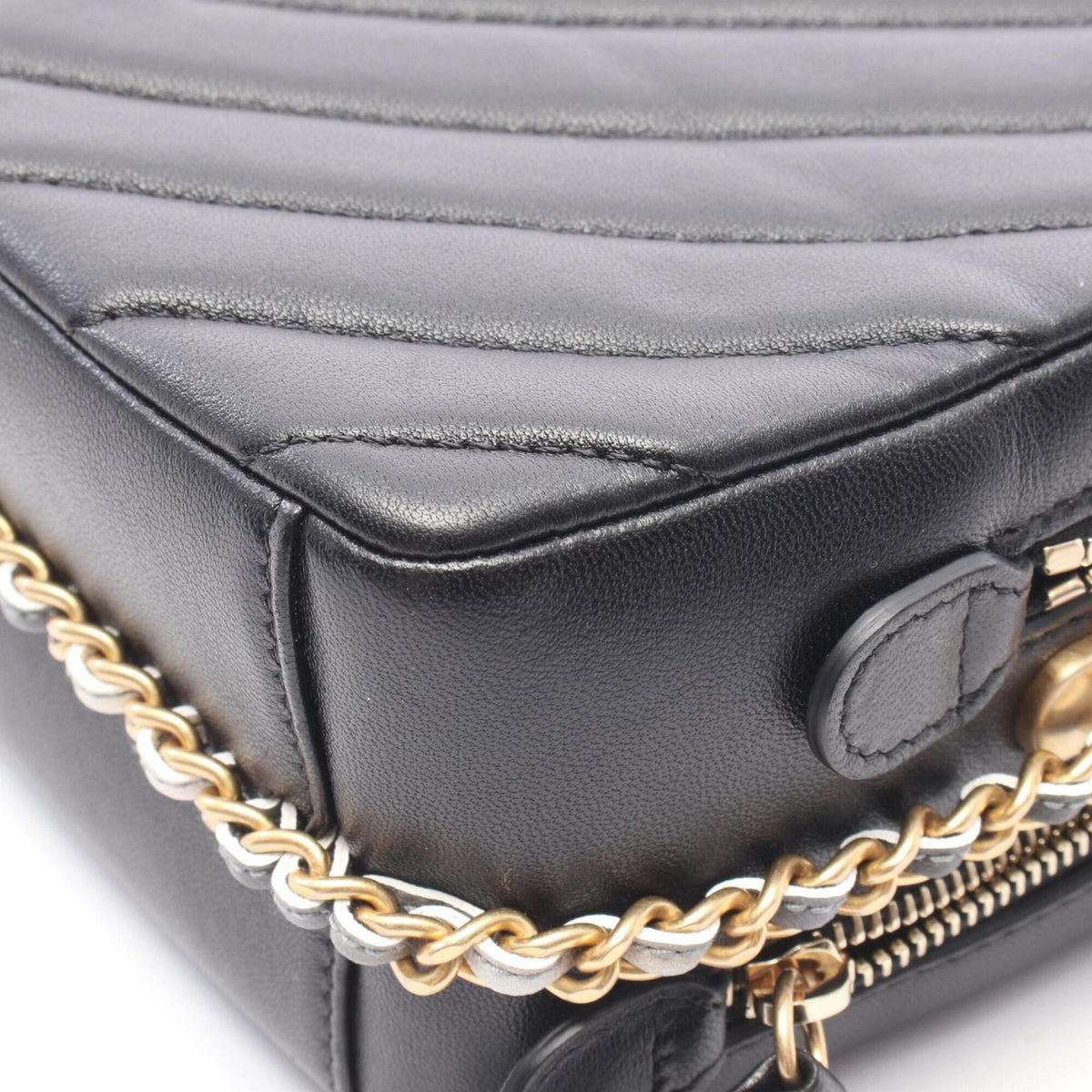 Chanel Black Leather Handbag Shoulder Bag (Pre-Owned)