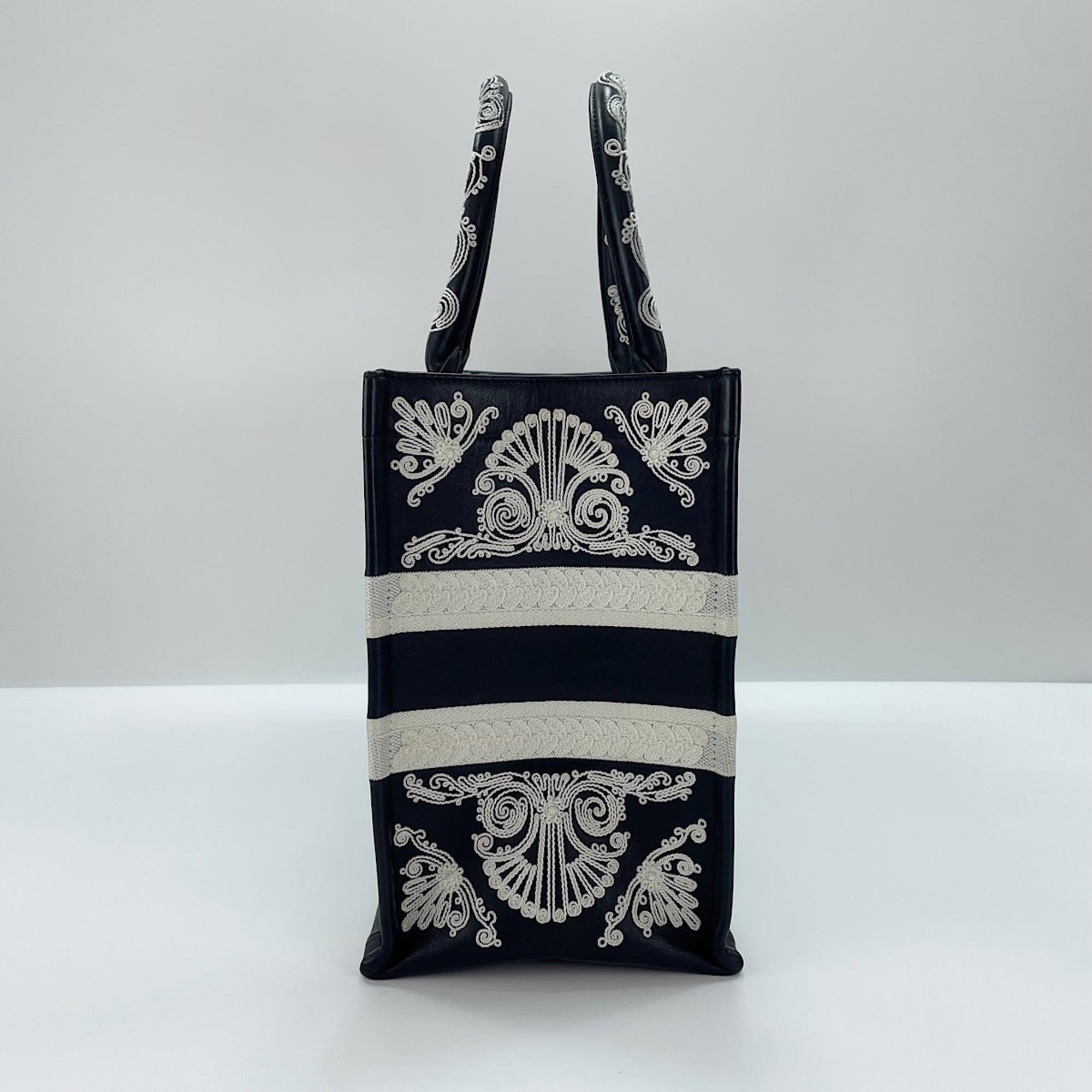Christian Dior Black Embroidery Leather Tote Bag (Pre-Owned)