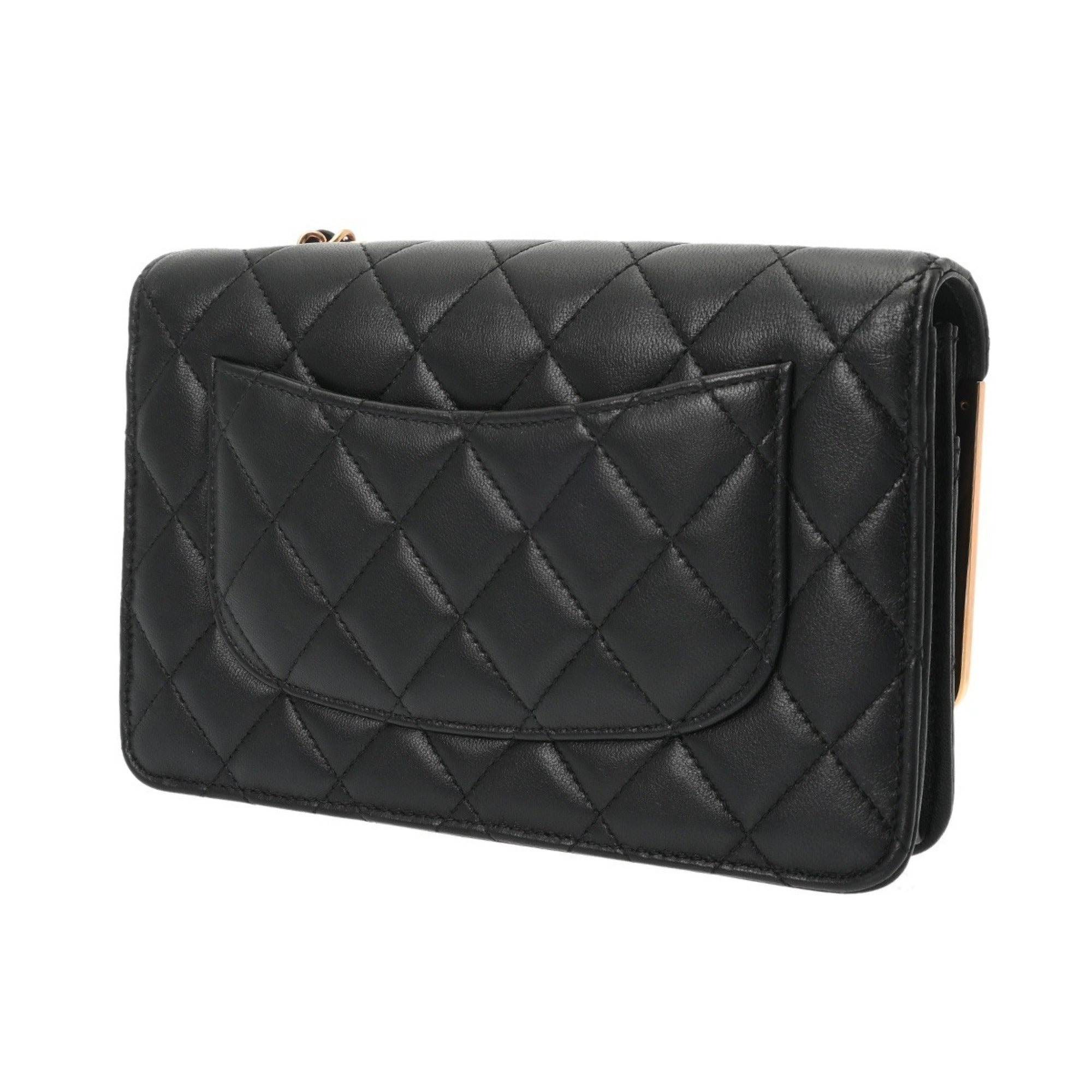 Chanel Black Leather Shoulder Bag (Pre-Owned)