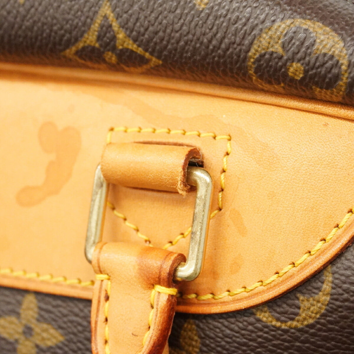 Louis Vuitton Brown Handbag (Pre-Owned)