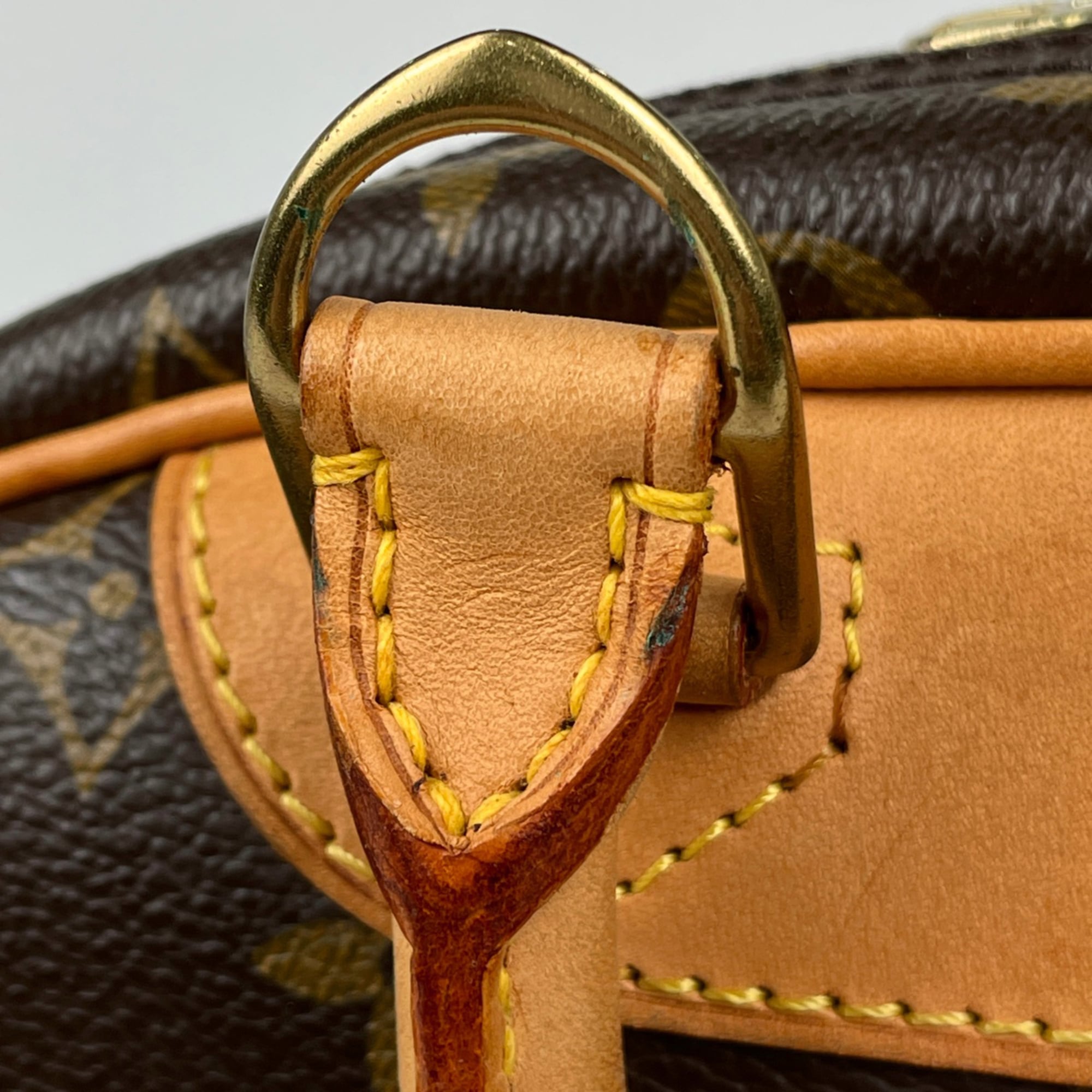 Louis Vuitton Brown Monogram Monogram Boston Bag (Pre-Owned)