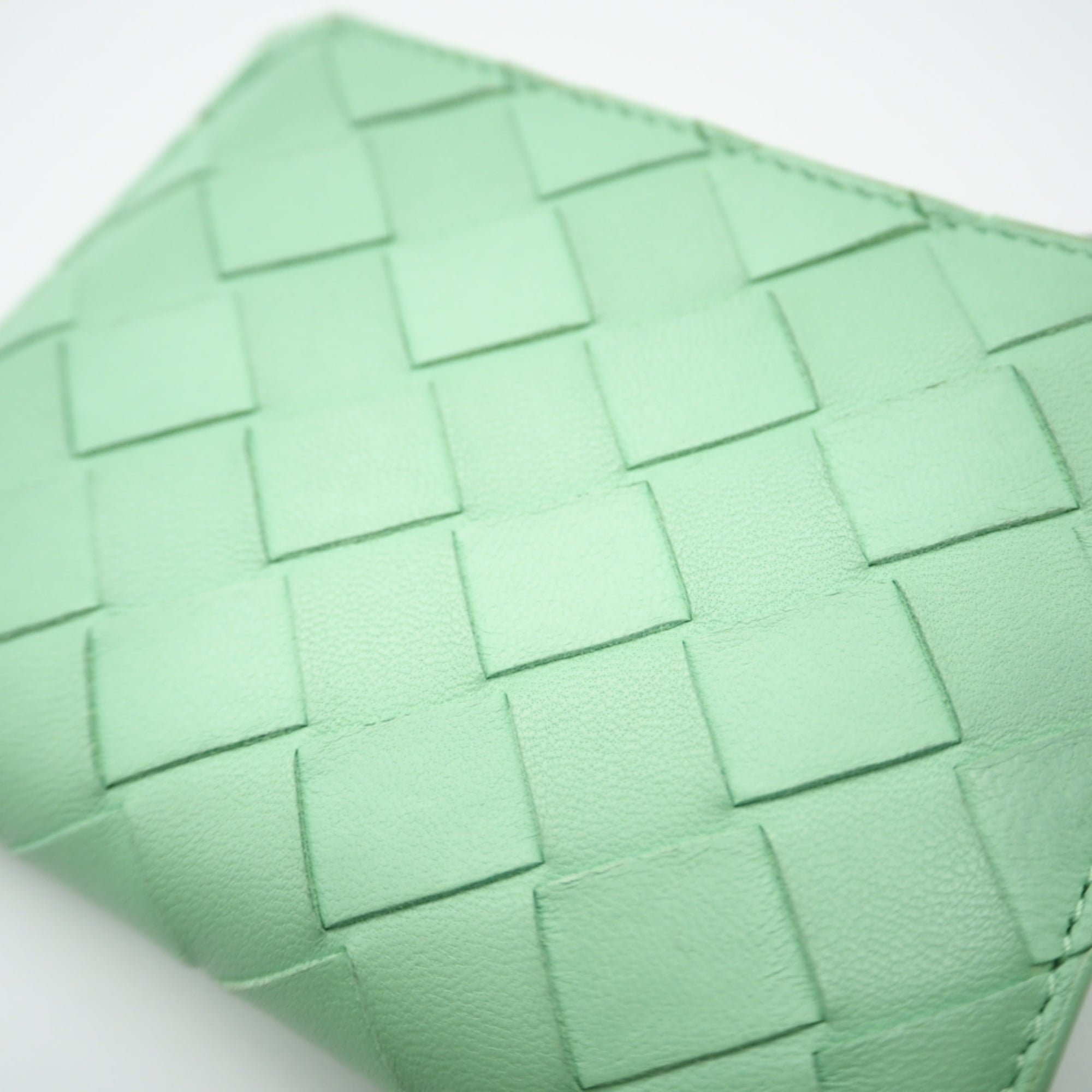 Bottega Veneta Intrecciato Green Intrecciato Wallet (Bi-Fold) (Pre-Owned)