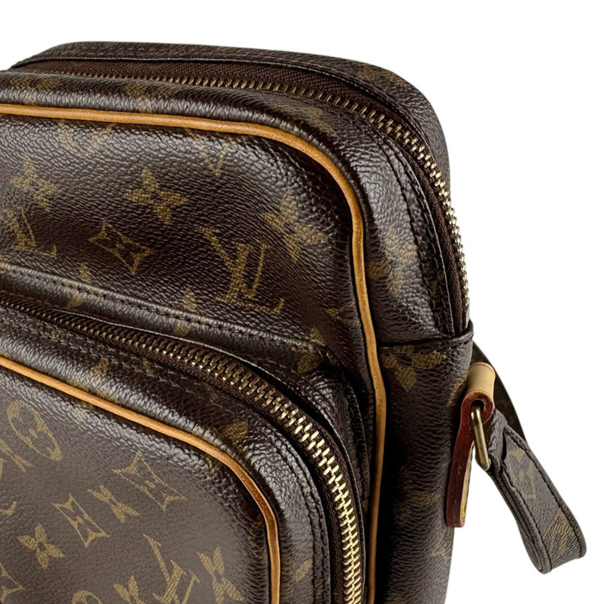 Louis Vuitton Brown Monogram Shoulder Bag (Pre-Owned)