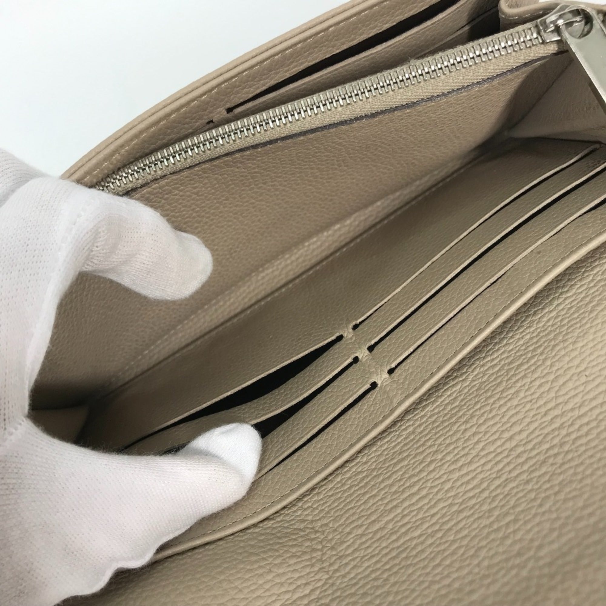 Louis Vuitton Beige Galle Iris Leather Long Wallet (Bi-Fold) (Pre-Owned)