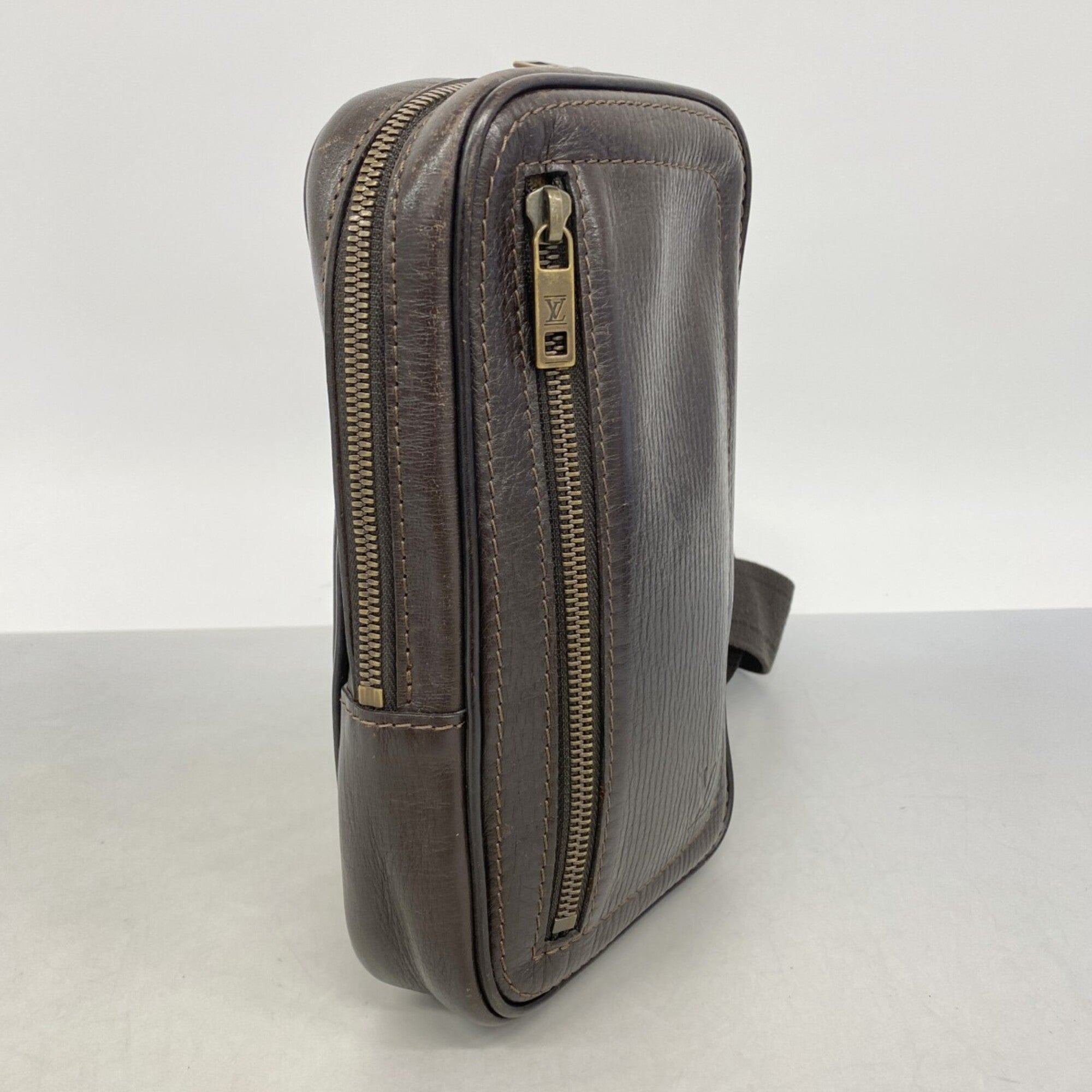Louis Vuitton Coffee Sling Bag (Pre-Owned)
