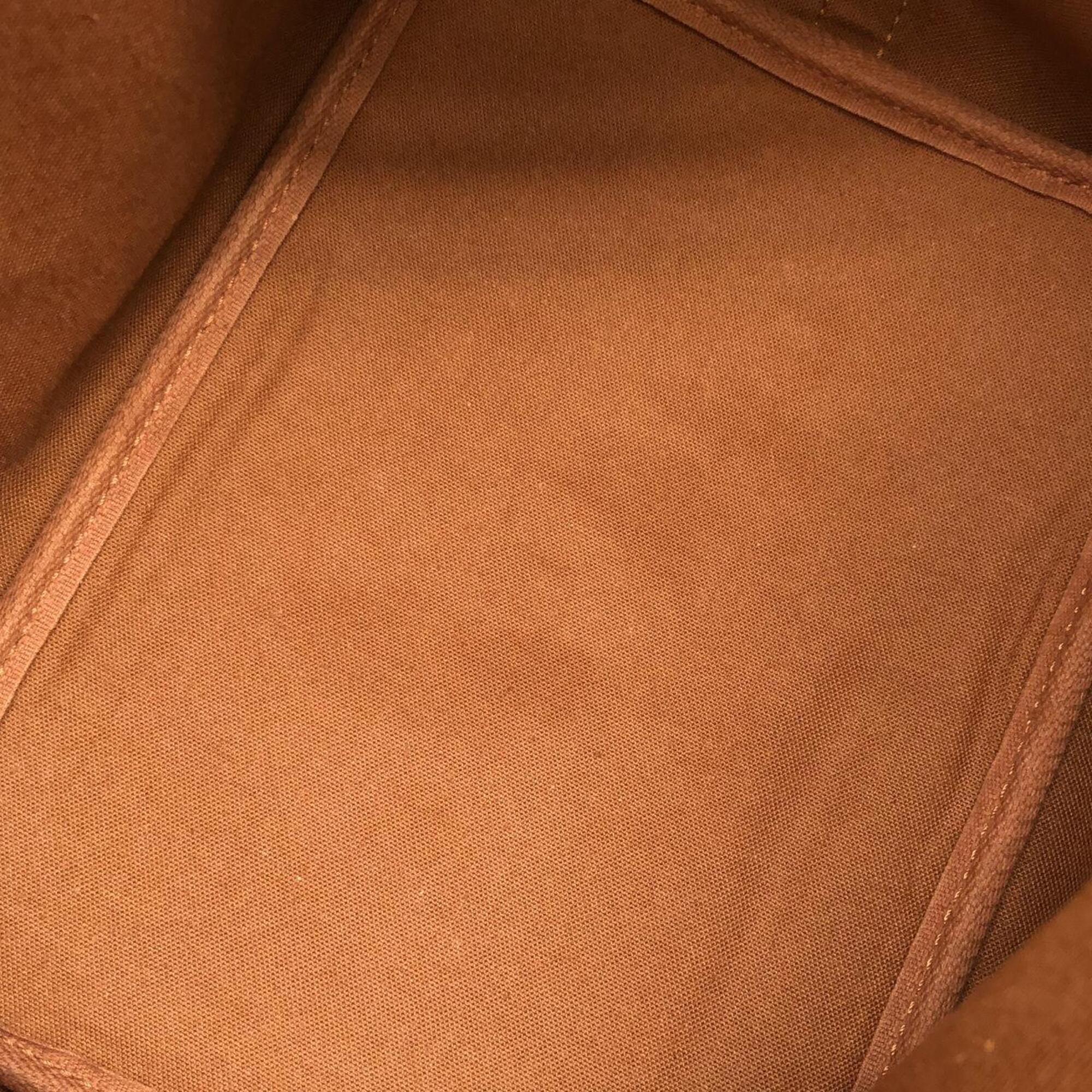 Louis Vuitton Marron Coated Canvas Shoulder Bag (Pre-Owned)