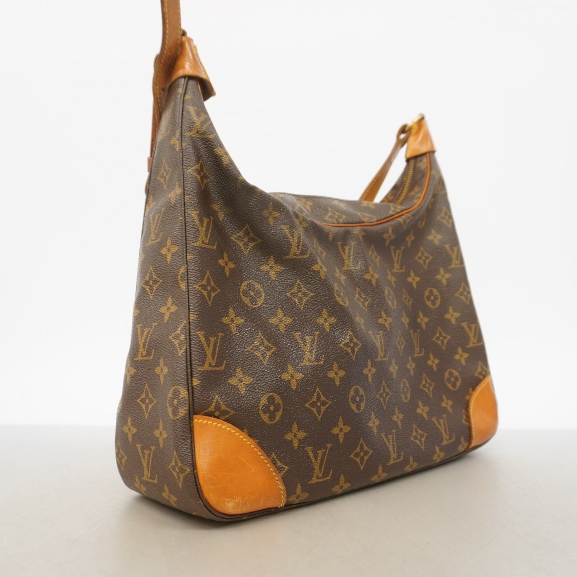 Louis Vuitton Brown Shoulder Bag (Pre-Owned)