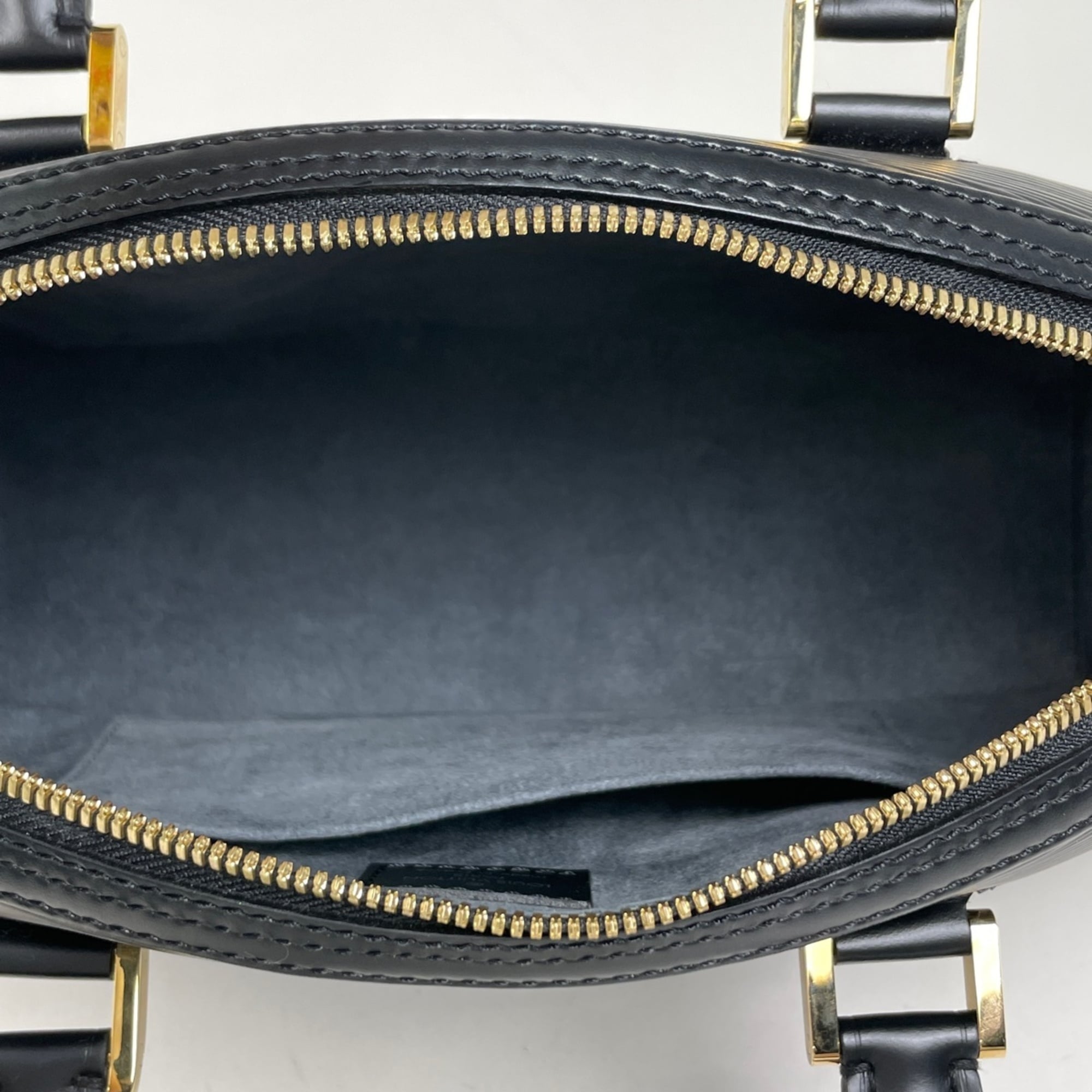 Louis Vuitton Epi Black Noir Epi Leather Handbag (Pre-Owned)
