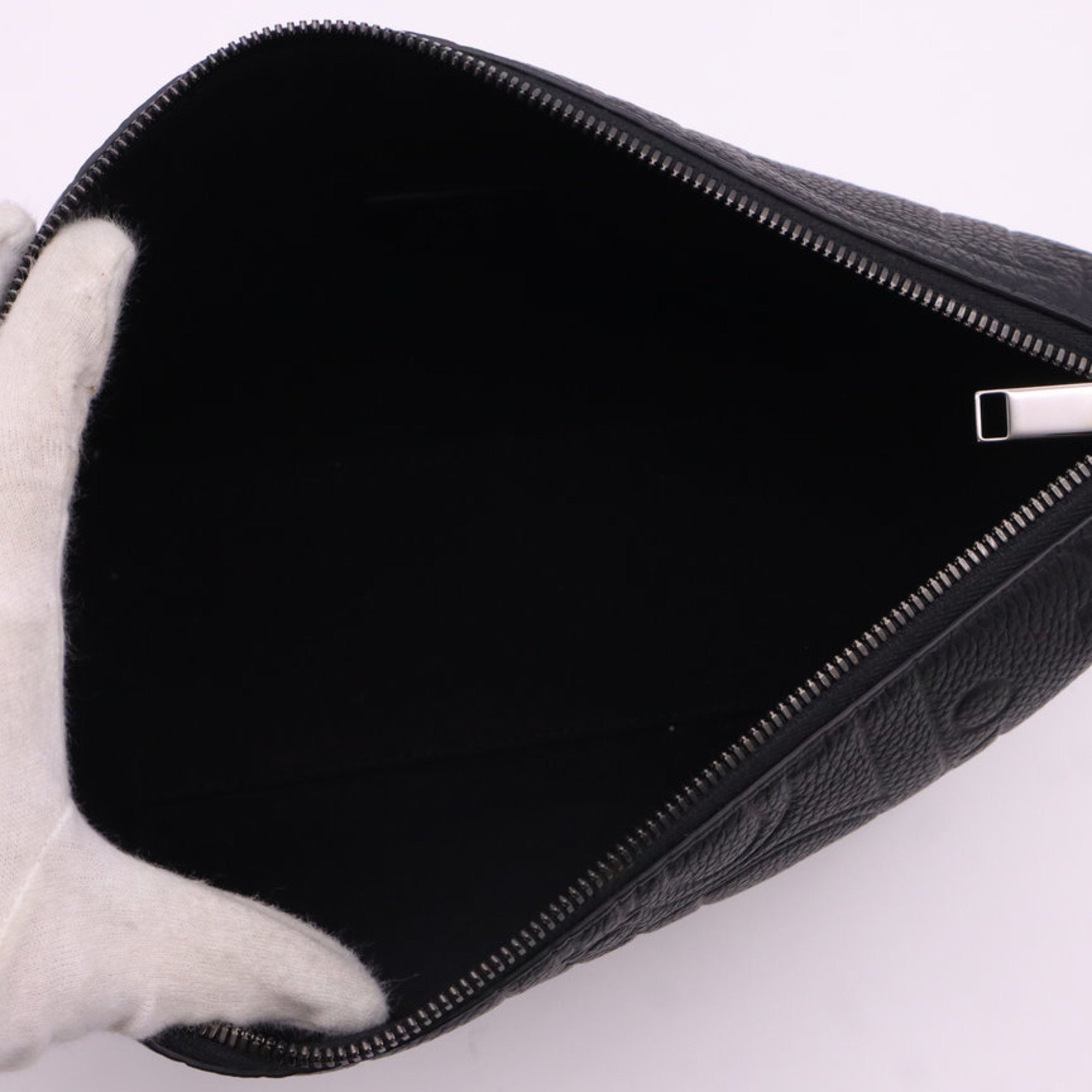 Christian Dior Black Leather Clutch Bag (Pre-Owned)
