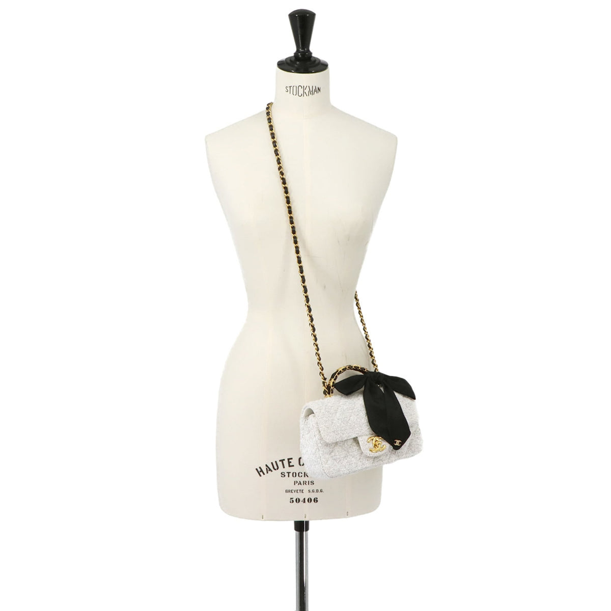 Chanel White Tweed Handbag Shoulder Bag (Pre-Owned)