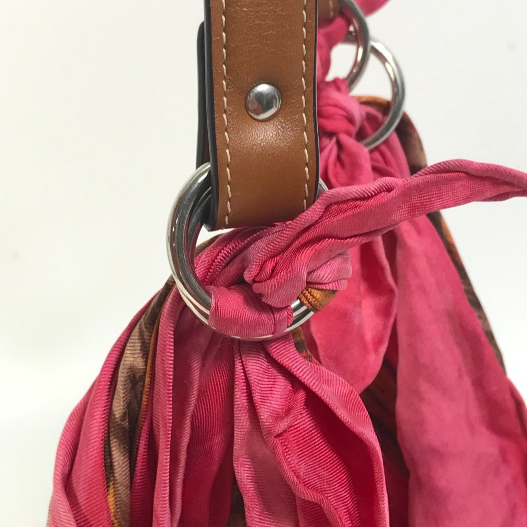 Celine Pink Cloth Shoulder Bag (Pre-Owned)