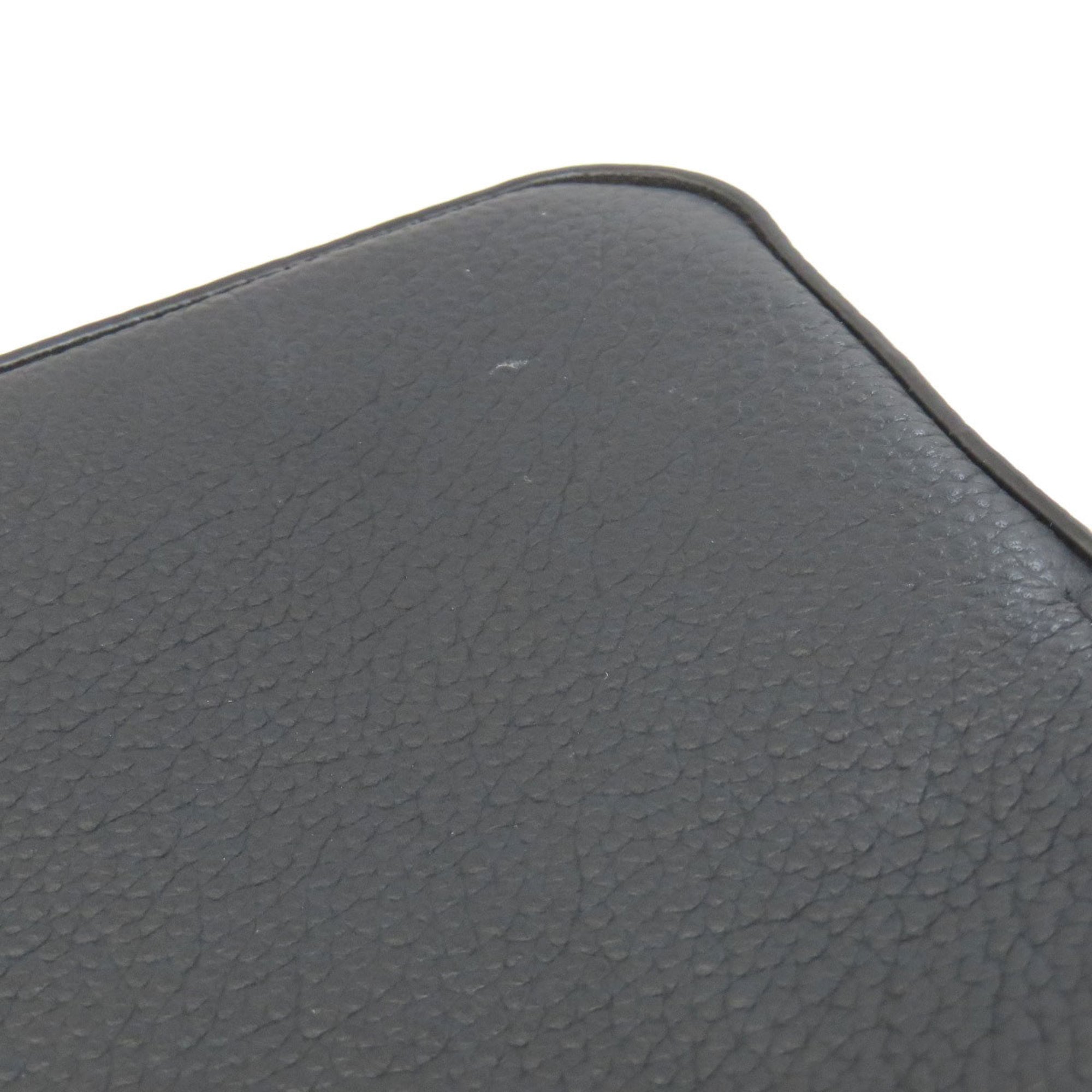 Louis Vuitton Noir Shoulder Bag (Pre-Owned)