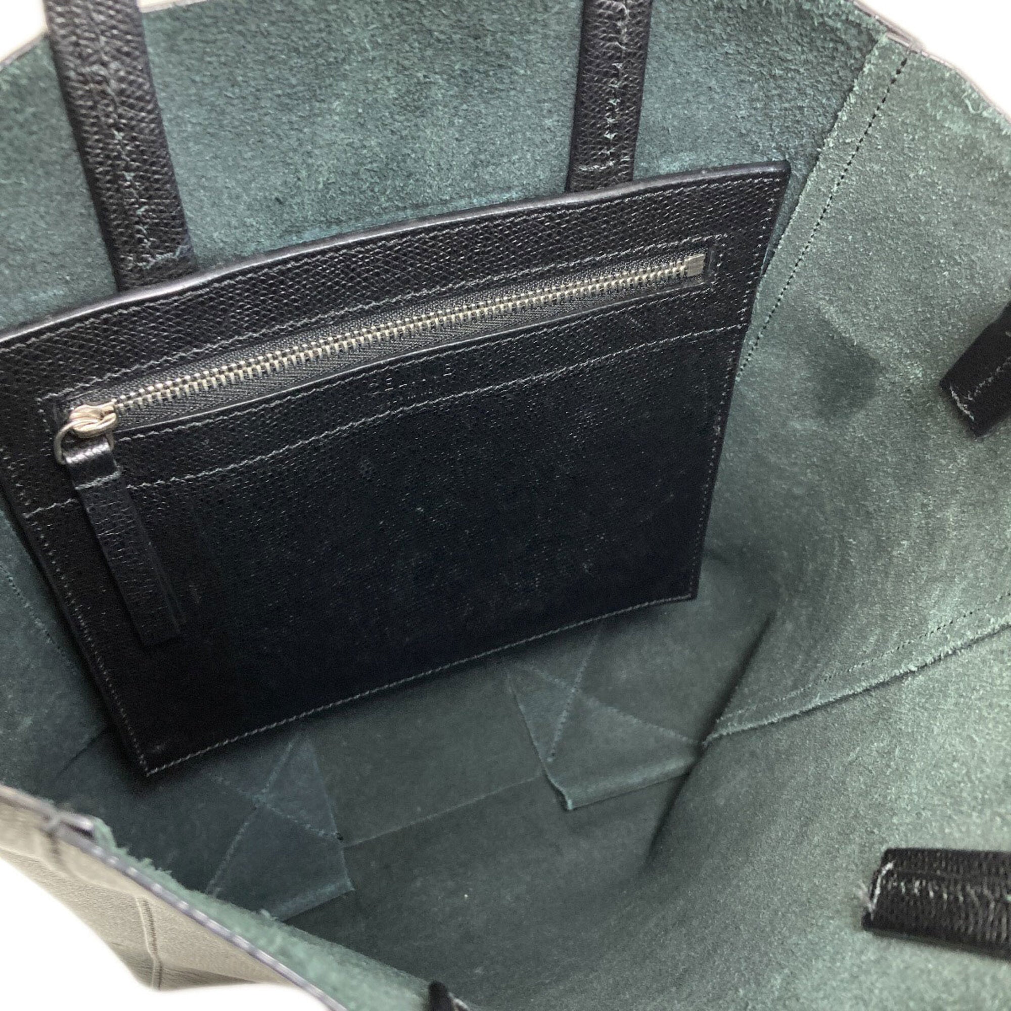 Celine Black Handbag (Pre-Owned)
