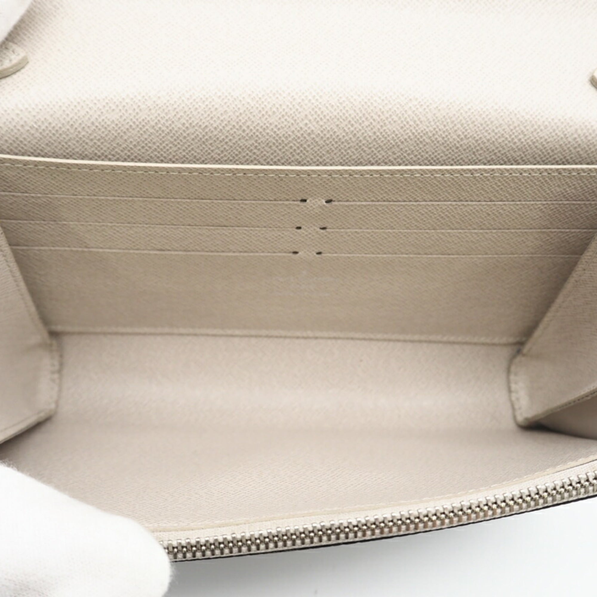 Louis Vuitton Blue Denim Shoulder Bag (Pre-Owned)
