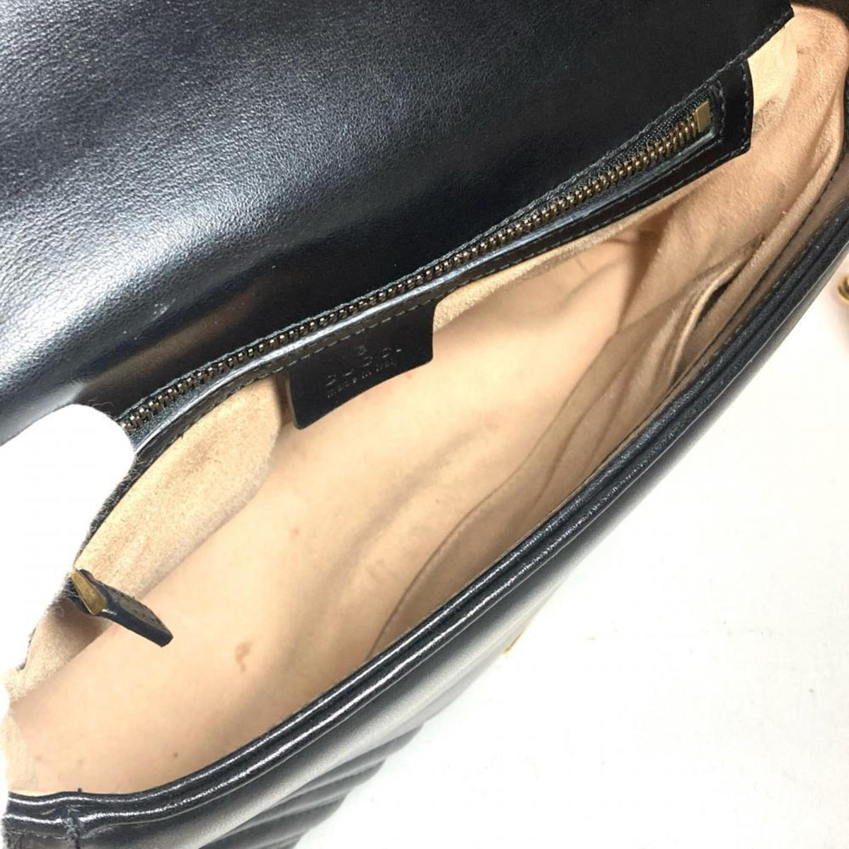 Gucci Black Leather Shoulder Bag (Pre-Owned)