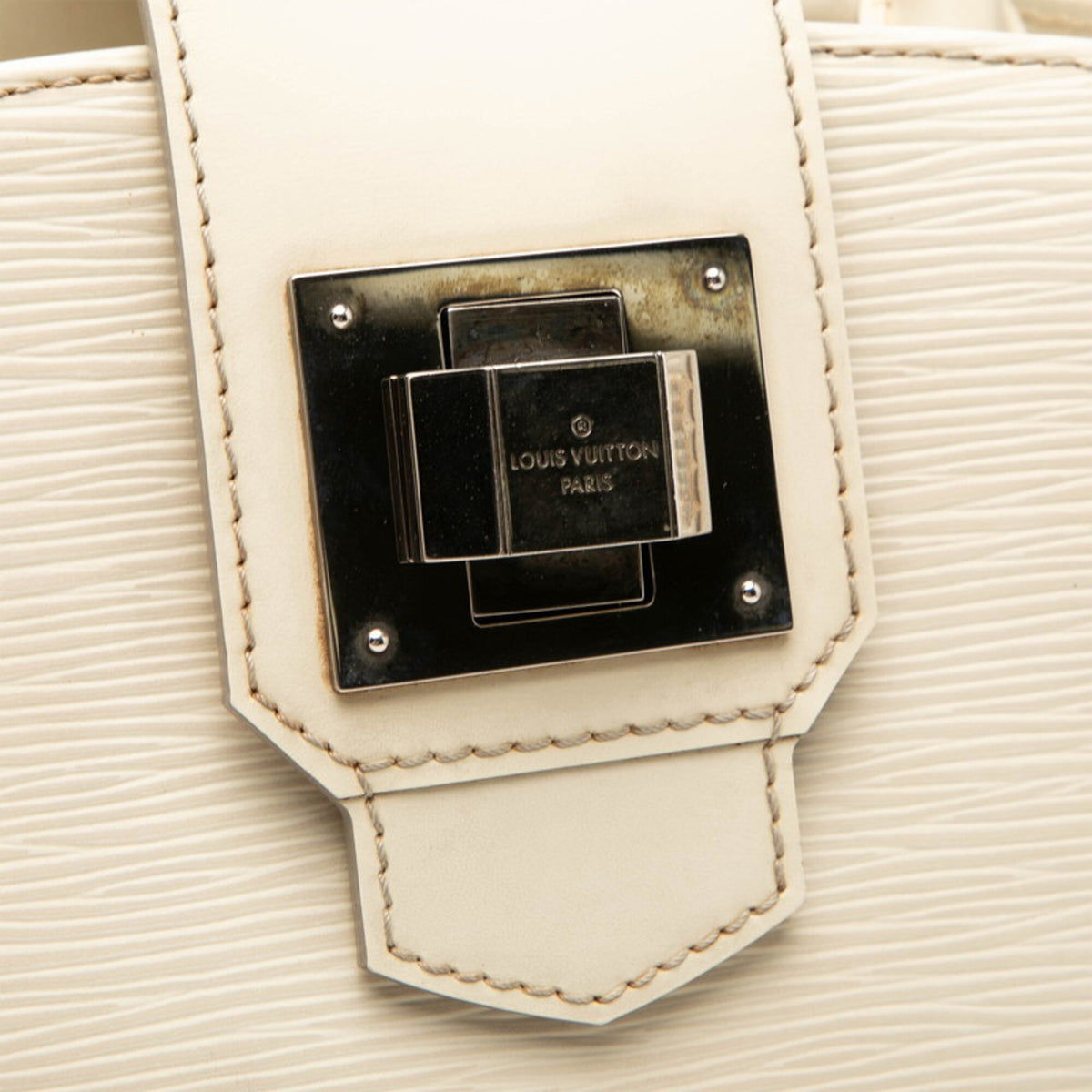 Louis Vuitton Lv Off White White Leather Handbag (Pre-Owned)