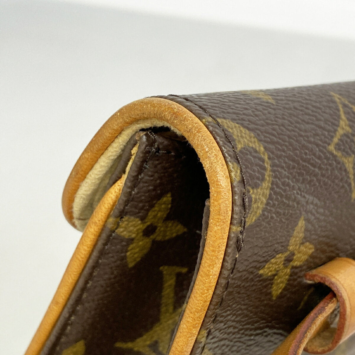 Louis Vuitton Brown Fanny Pack (Pre-Owned)