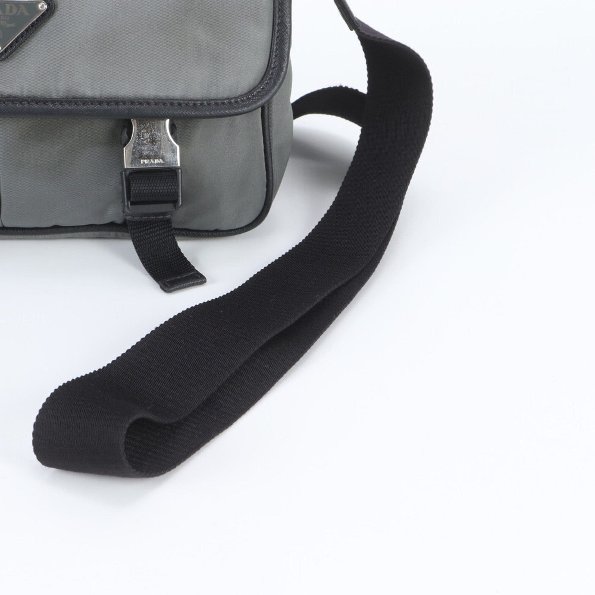 Prada Black Gray Leather Nylon Messenger Bag Shoulder Bag (Pre-Owned)