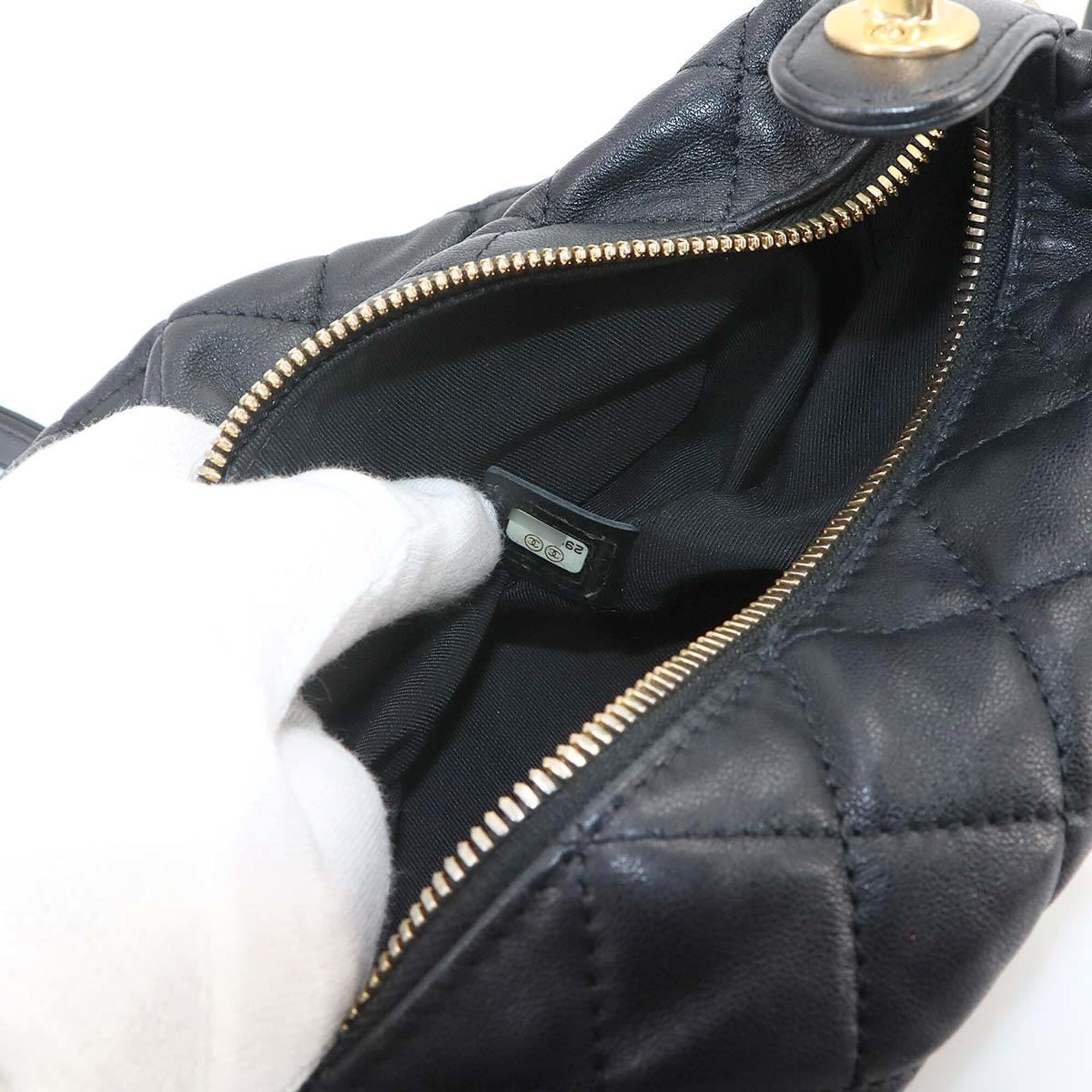 Chanel Matelasse Black Leather Handbag Shoulder Bag (Pre-Owned)