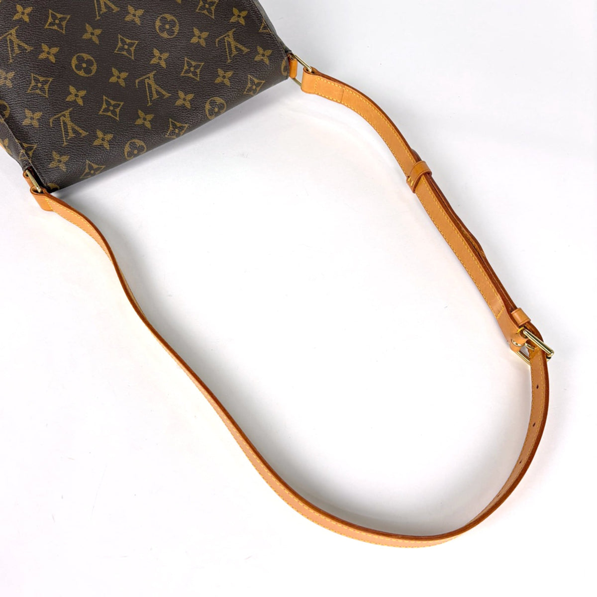 Louis Vuitton Brown Monogram Monogram Shoulder Bag (Pre-Owned)