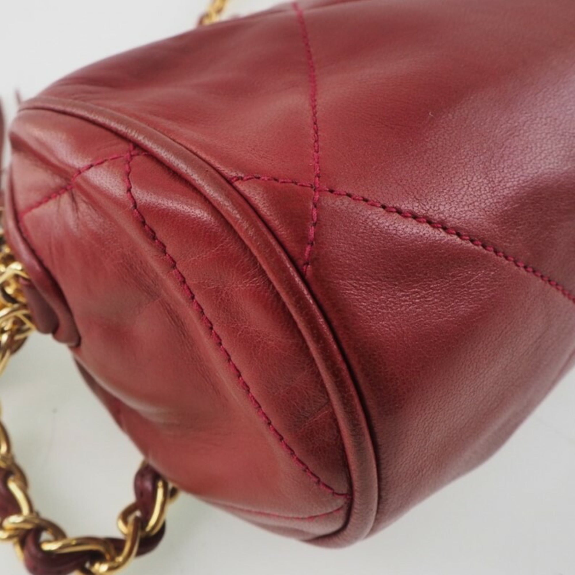 Chanel Matelasse Gold Red Color Shoulder Bag (Pre-Owned)