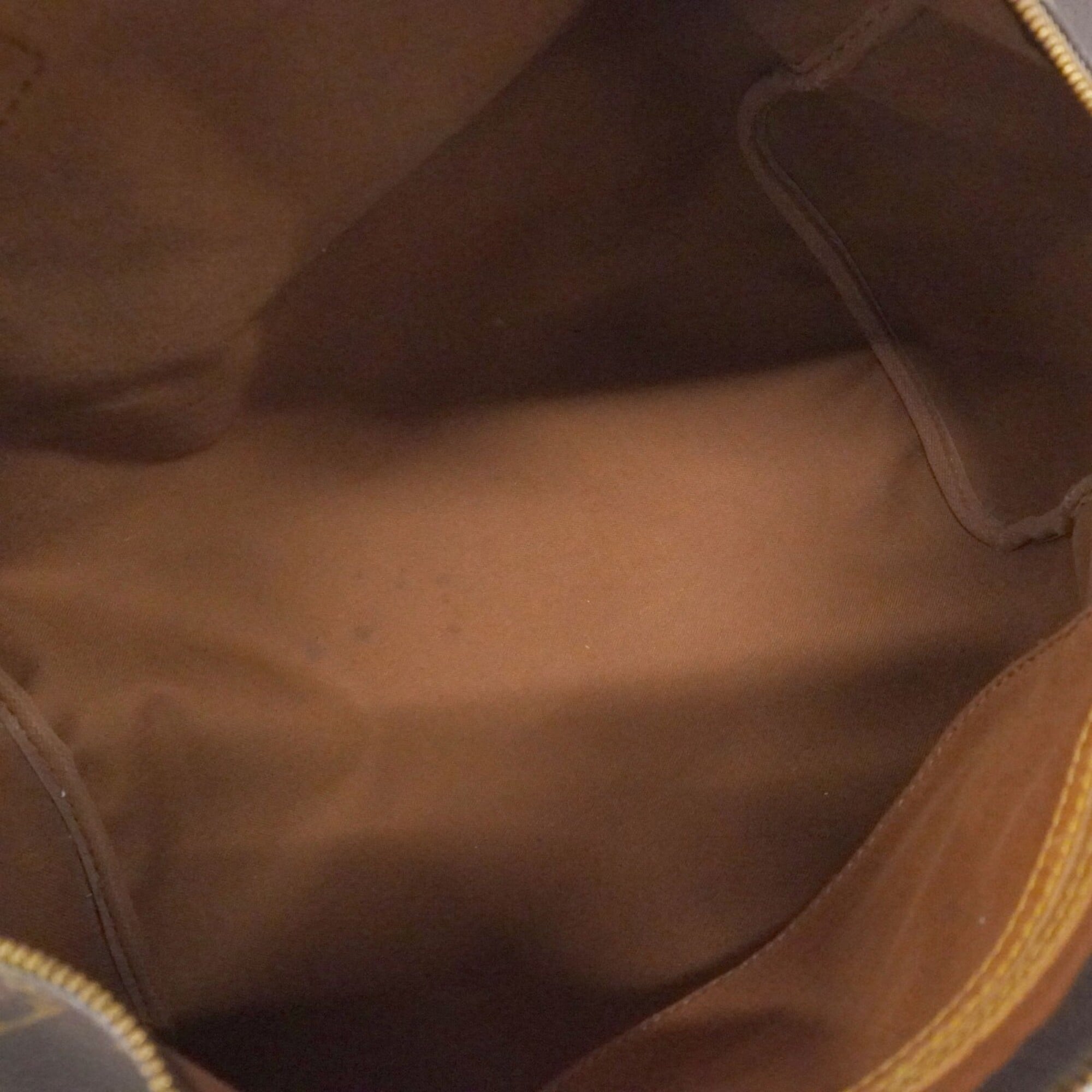 Louis Vuitton Brown Handbag (Pre-Owned)