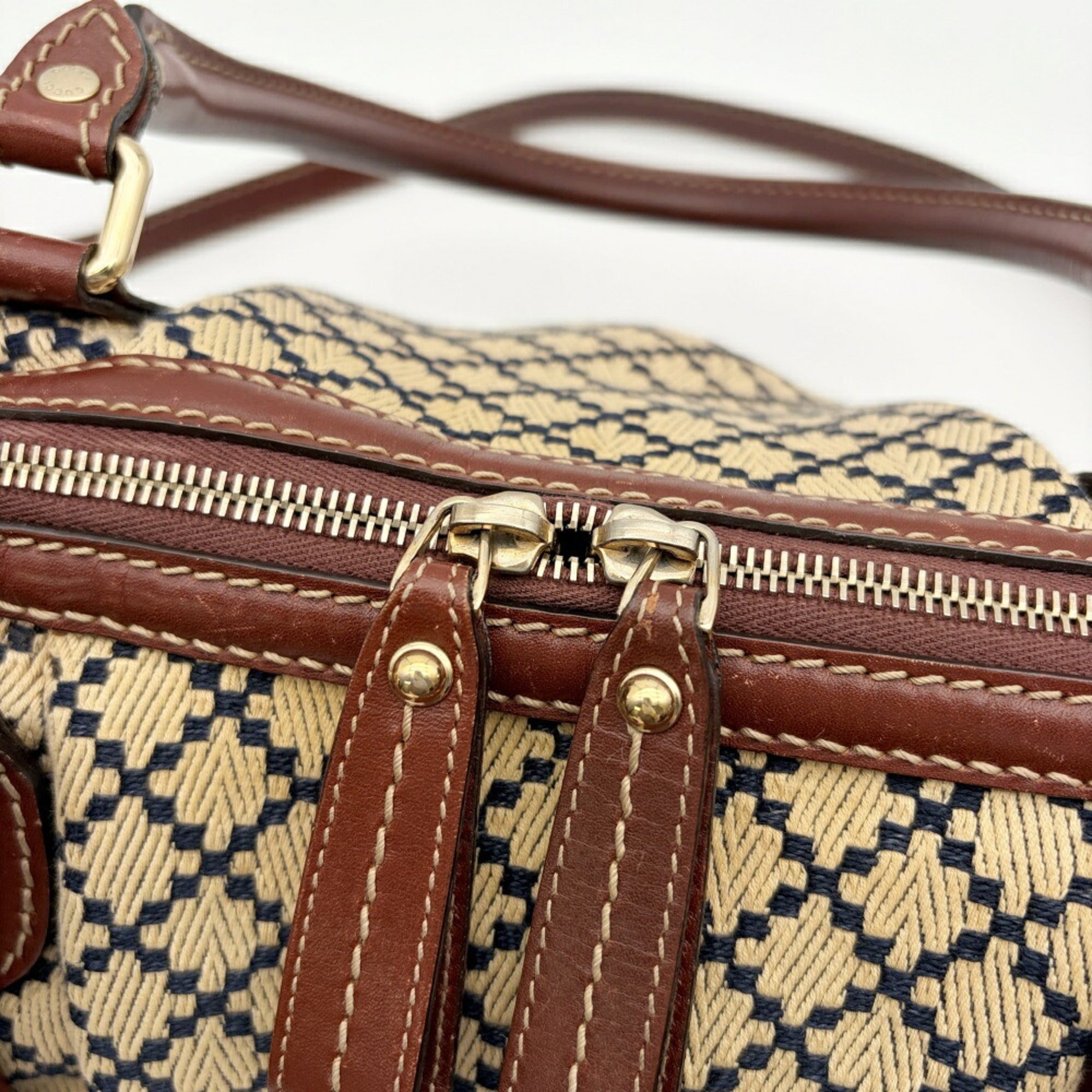 Gucci Beige Brown Canvas Leather Shoulder Bag (Pre-Owned)