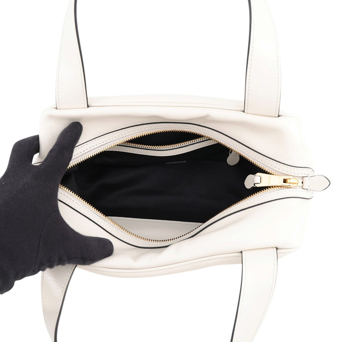 Miu Miu White Leather Handbag (Pre-Owned)