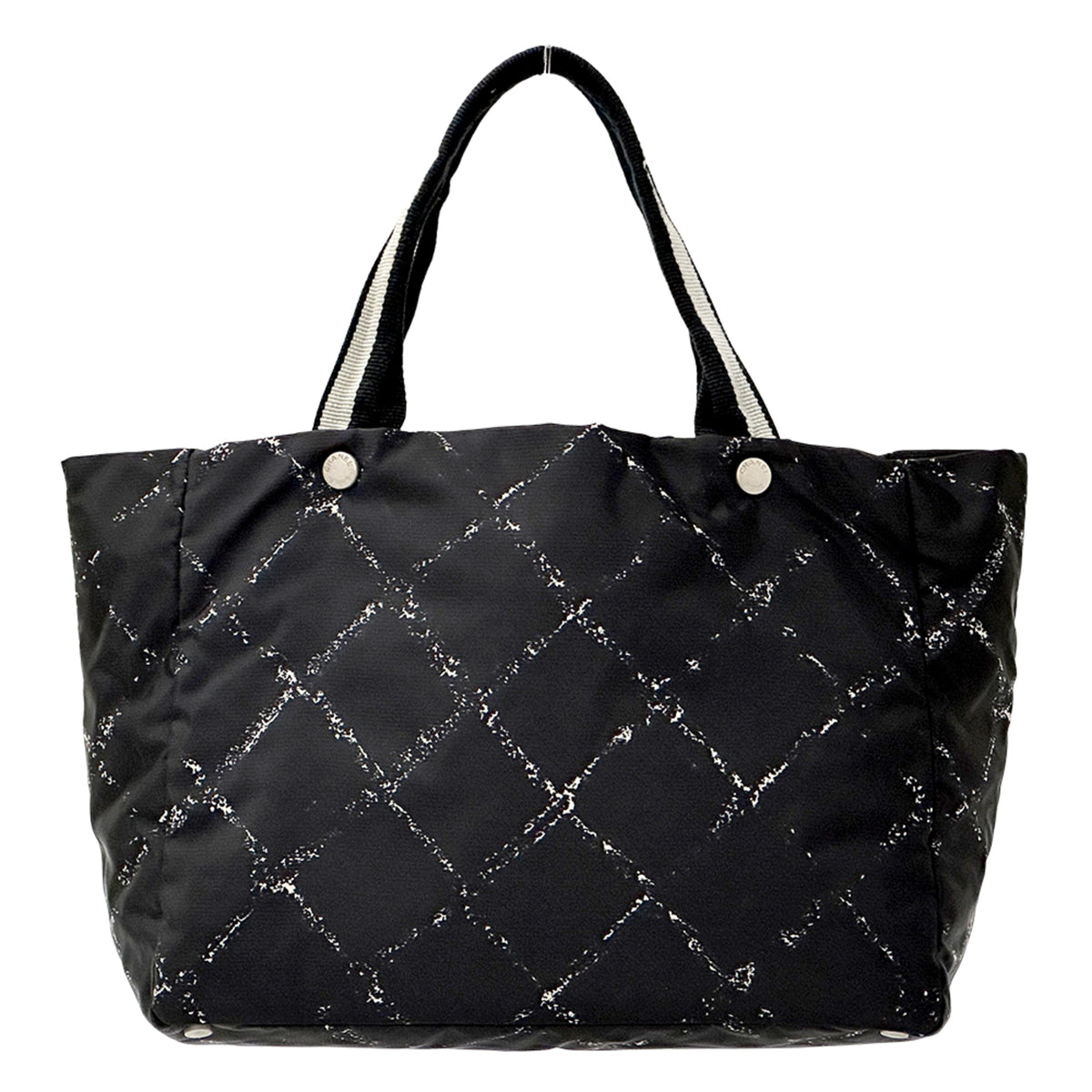 Chanel Black Nylon Tote Bag (Pre-Owned)