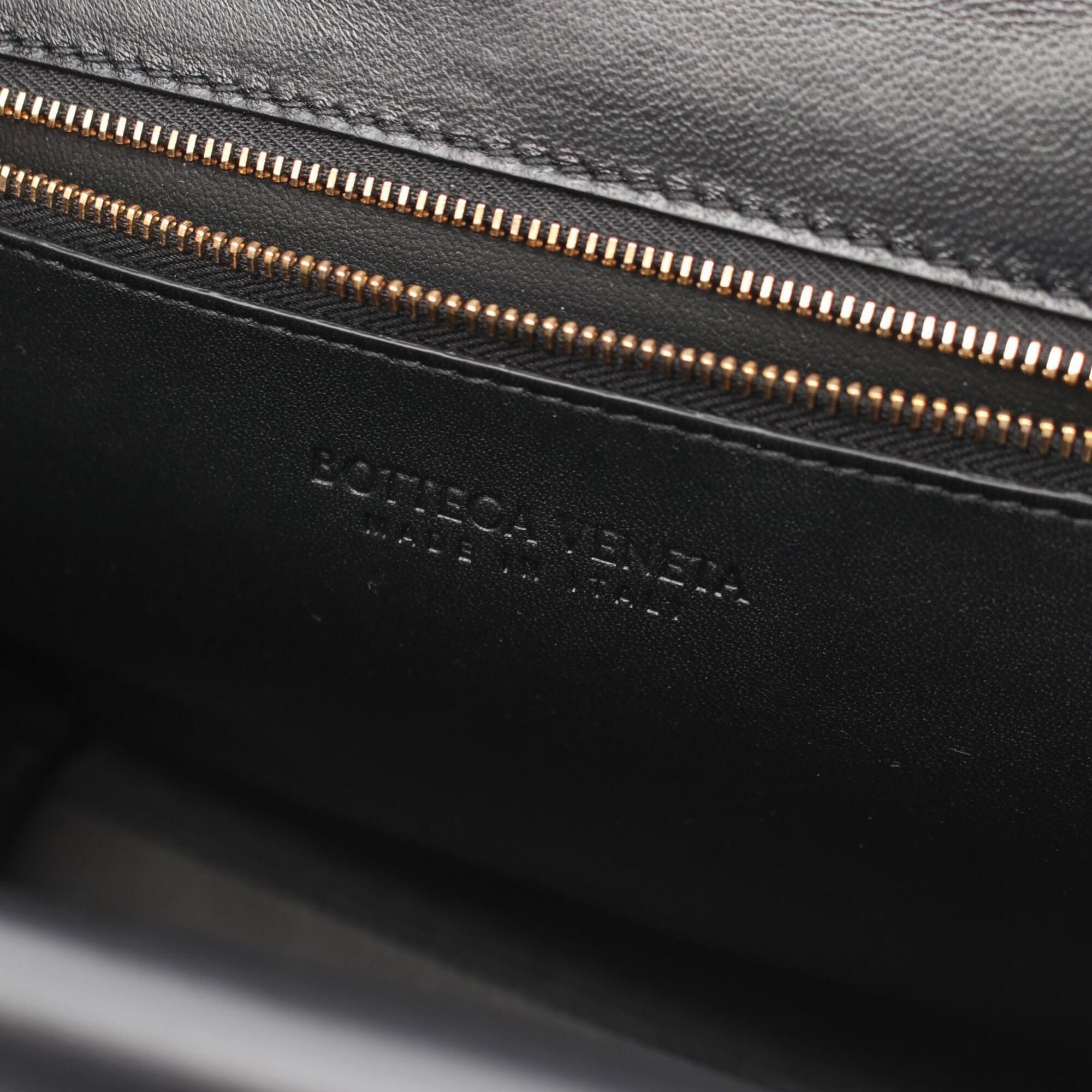 Bottega Veneta Black Leather Handbag Shoulder Bag (Pre-Owned)