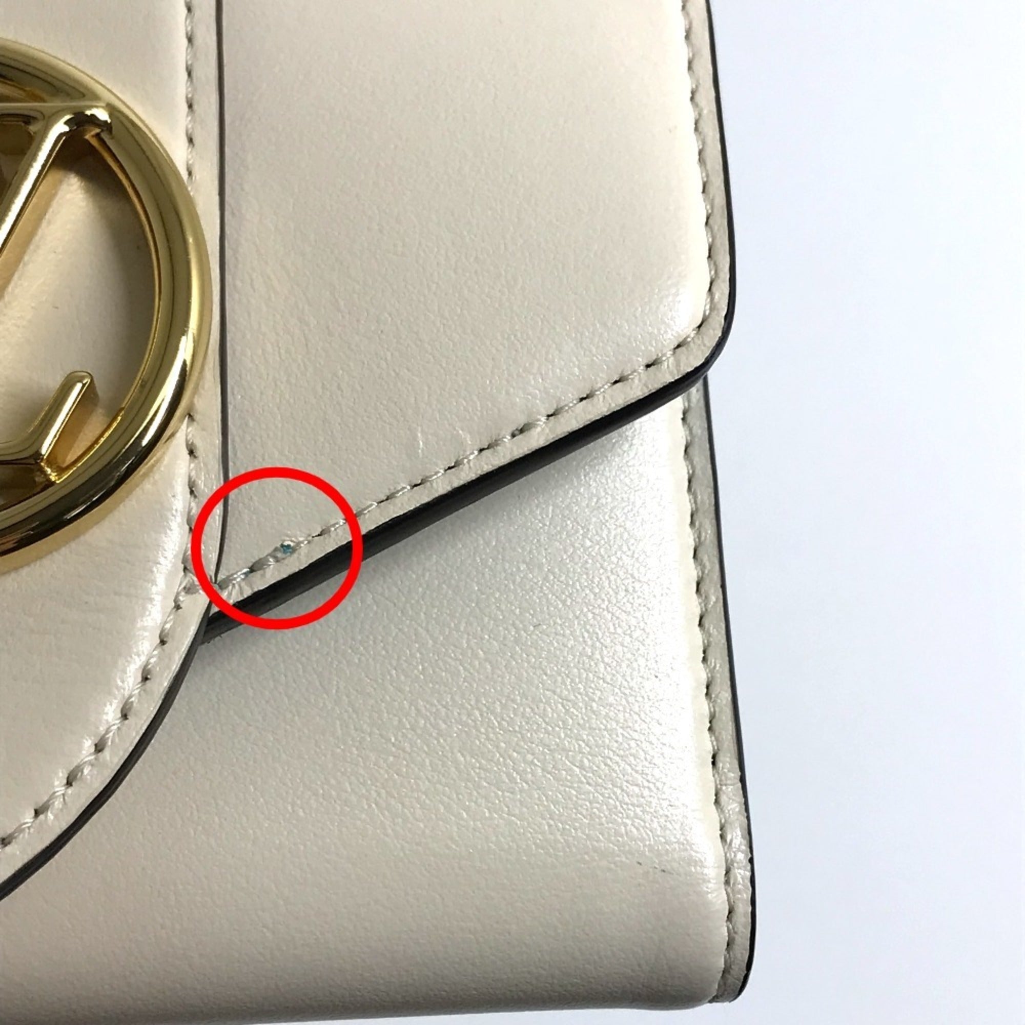 Louis Vuitton White Leather Wallet (Tri-Fold) (Pre-Owned)