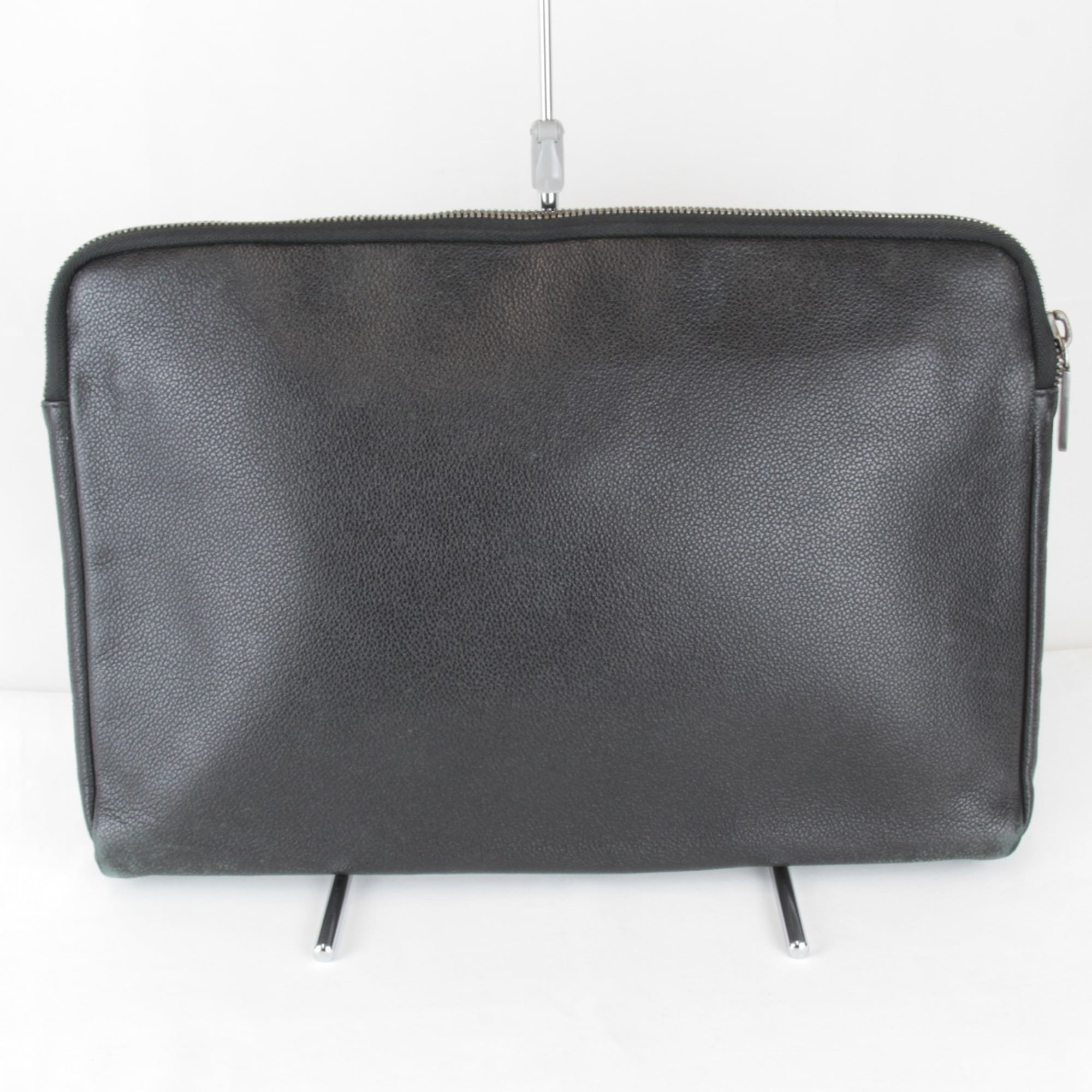 Salvatore Ferragamo Black White Leather Clutch Bag (Pre-Owned)