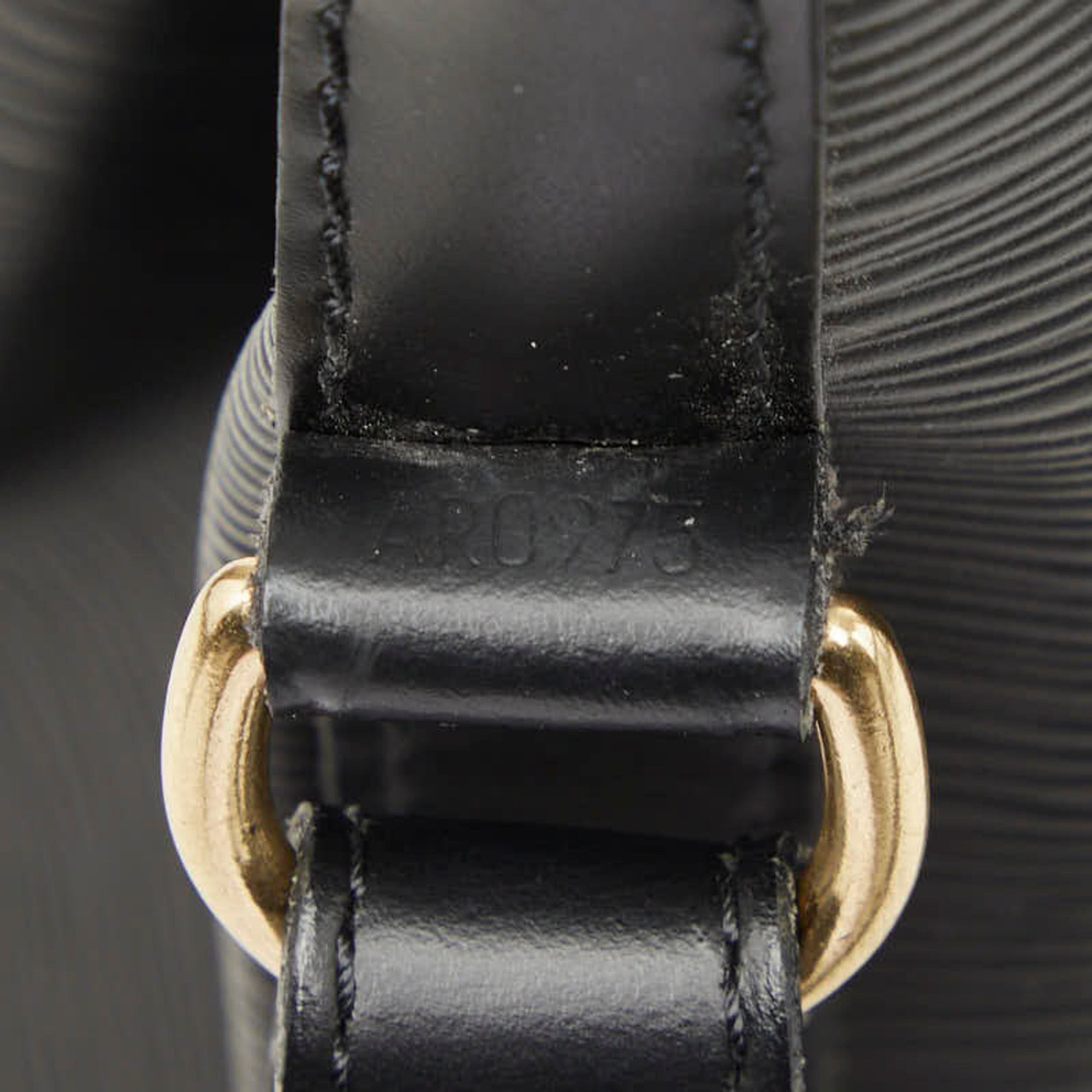 Louis Vuitton Black Noir Leather Shoulder Bag (Pre-Owned)