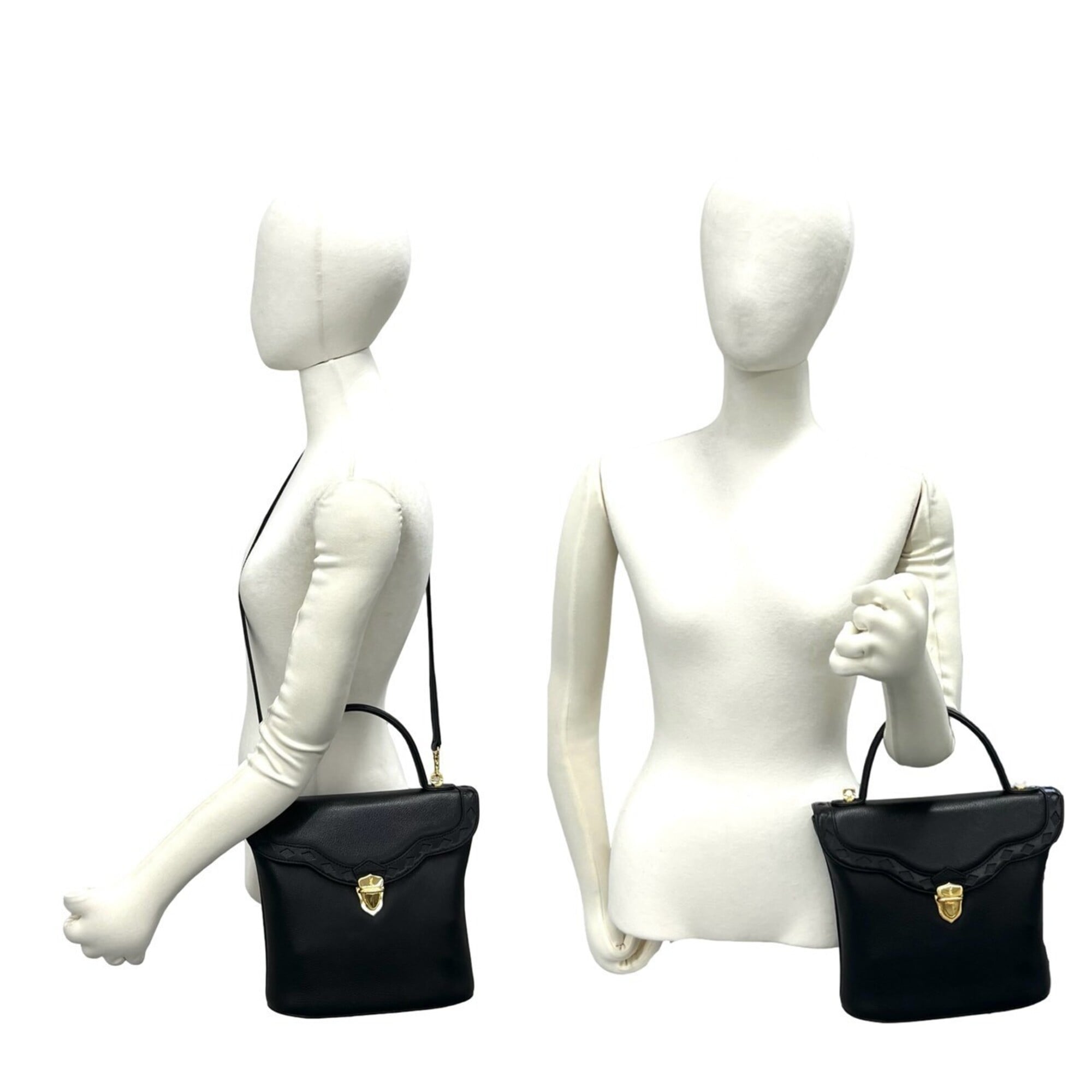 Yves Saint Laurent Black Leather Handbag Shoulder Bag (Pre-Owned)