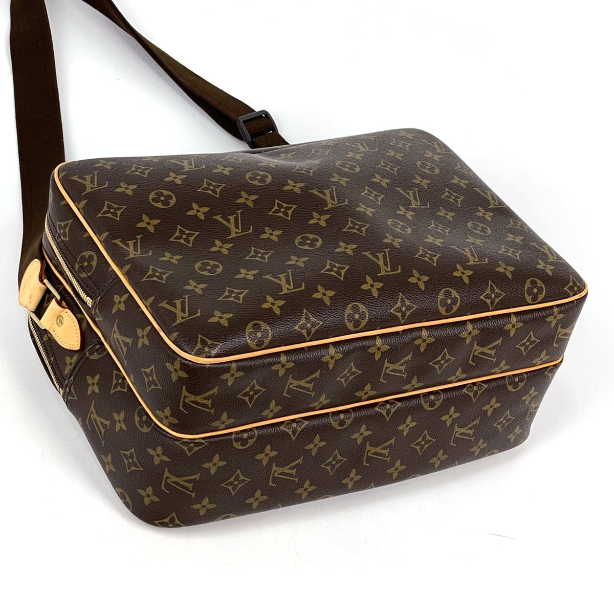 Louis Vuitton Brown Monogram Shoulder Bag (Pre-Owned)