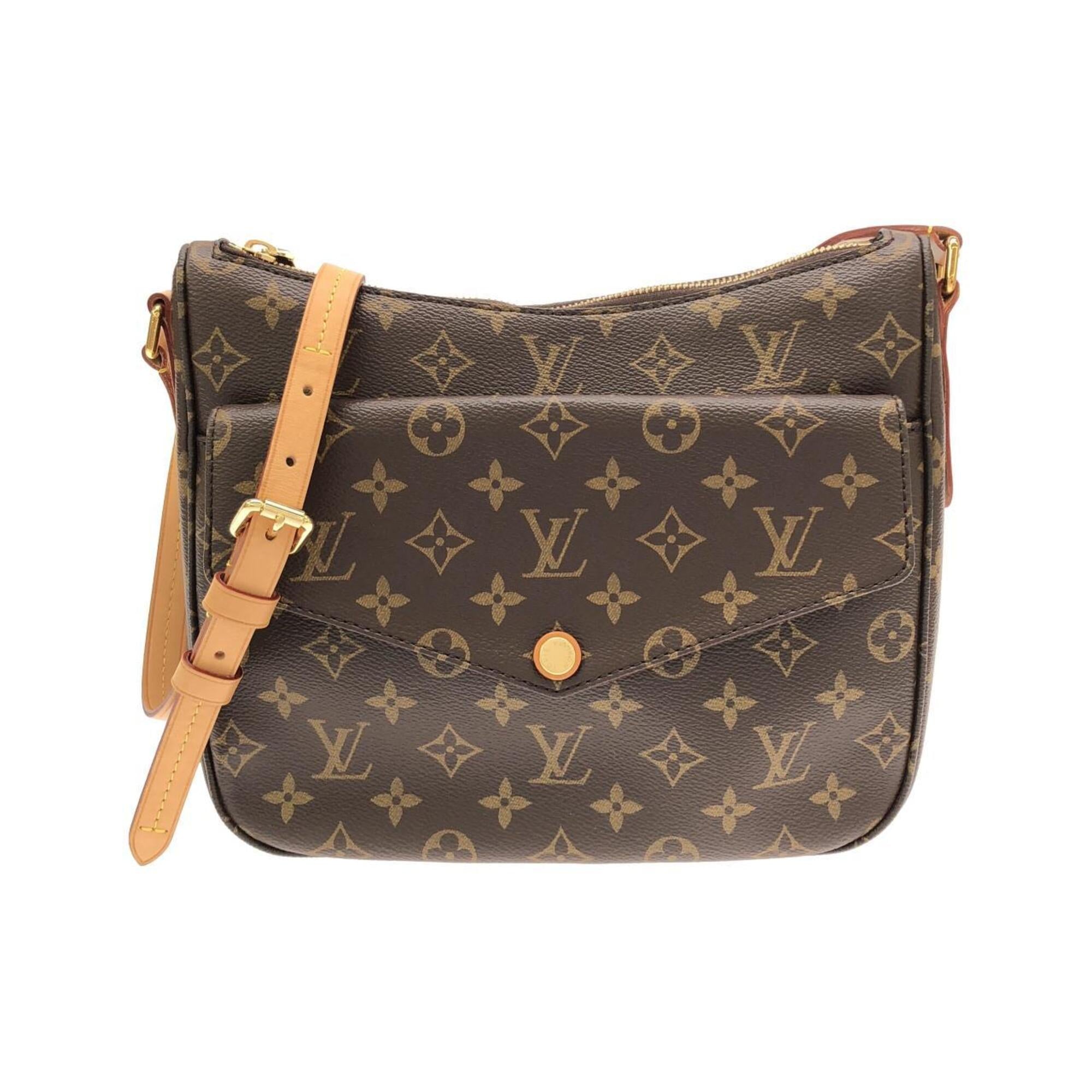 Louis Vuitton Marron Coated Canvas Shoulder Bag (Pre-Owned)