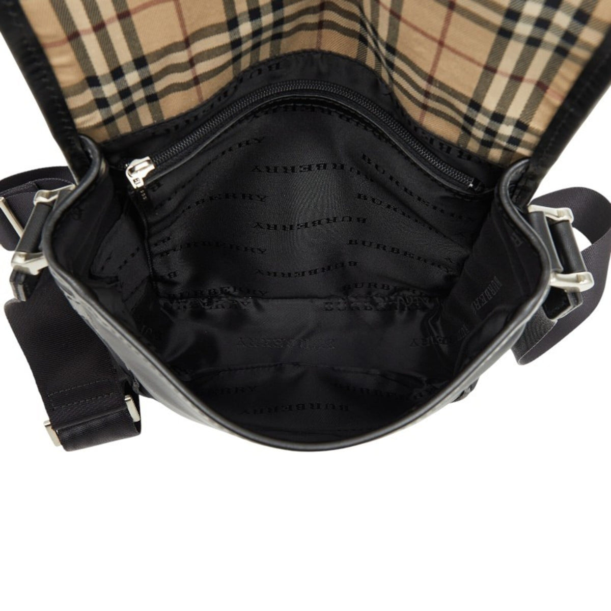 Burberry Black Nylon Leather Shoulder Bag (Pre-Owned)