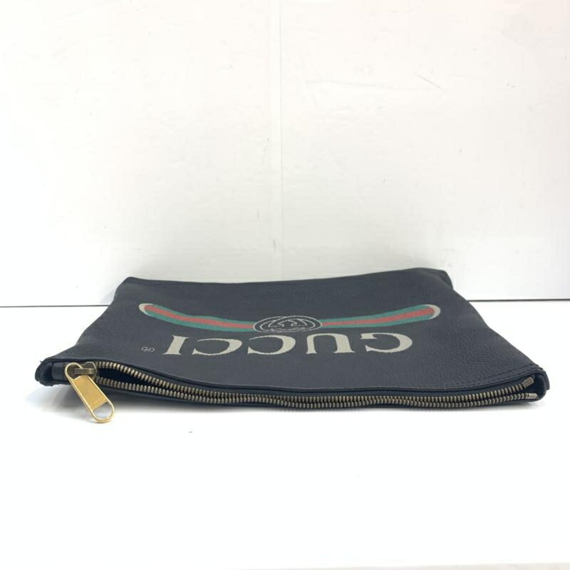 Gucci Black Clutch Bag (Pre-Owned)