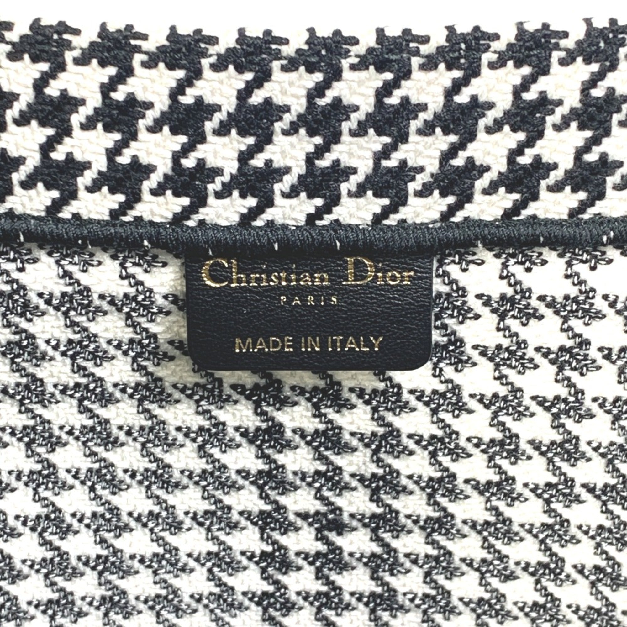 Christian Dior White Cloth Tote Bag (Pre-Owned)