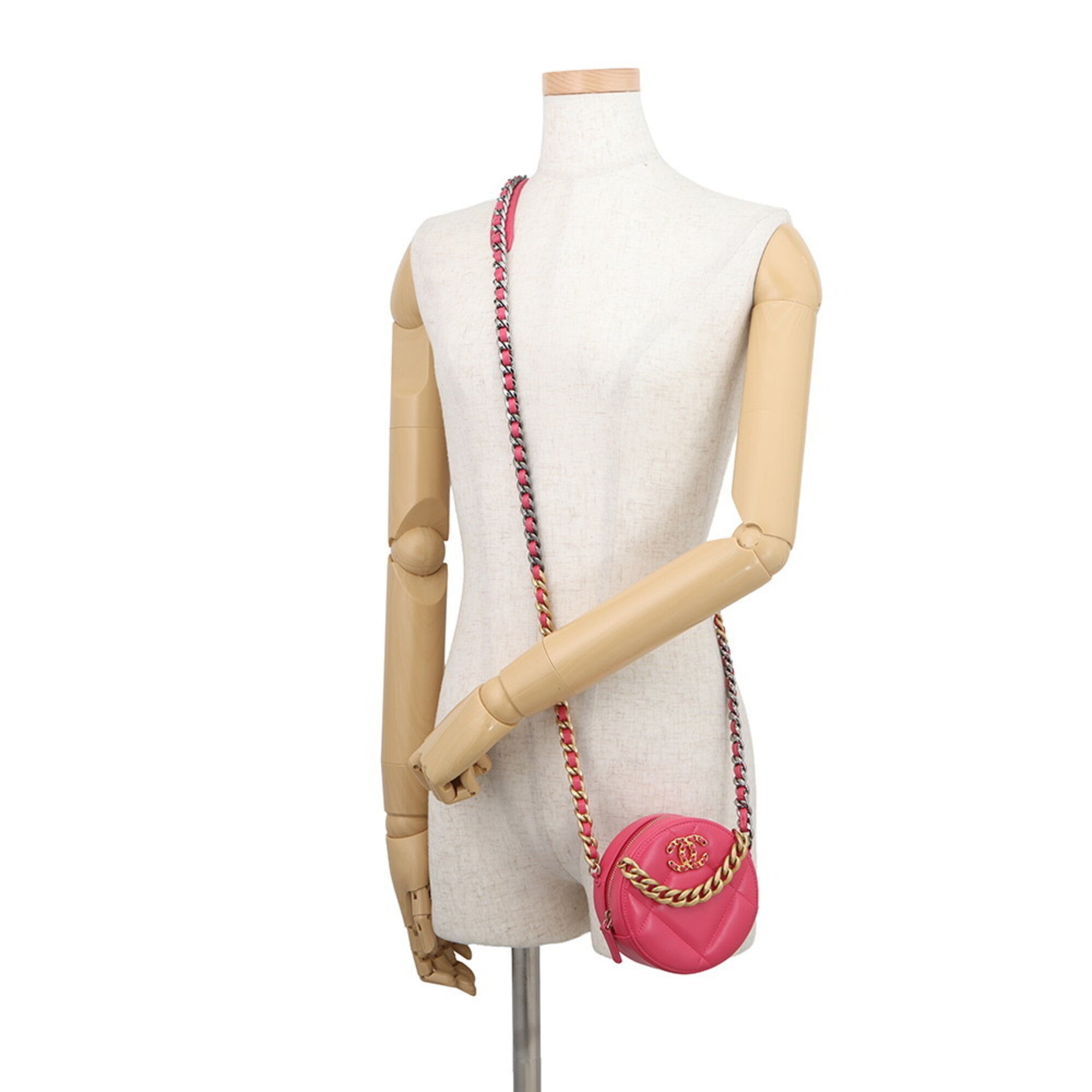 Chanel Pink Leather Handbag Shoulder Bag (Pre-Owned)