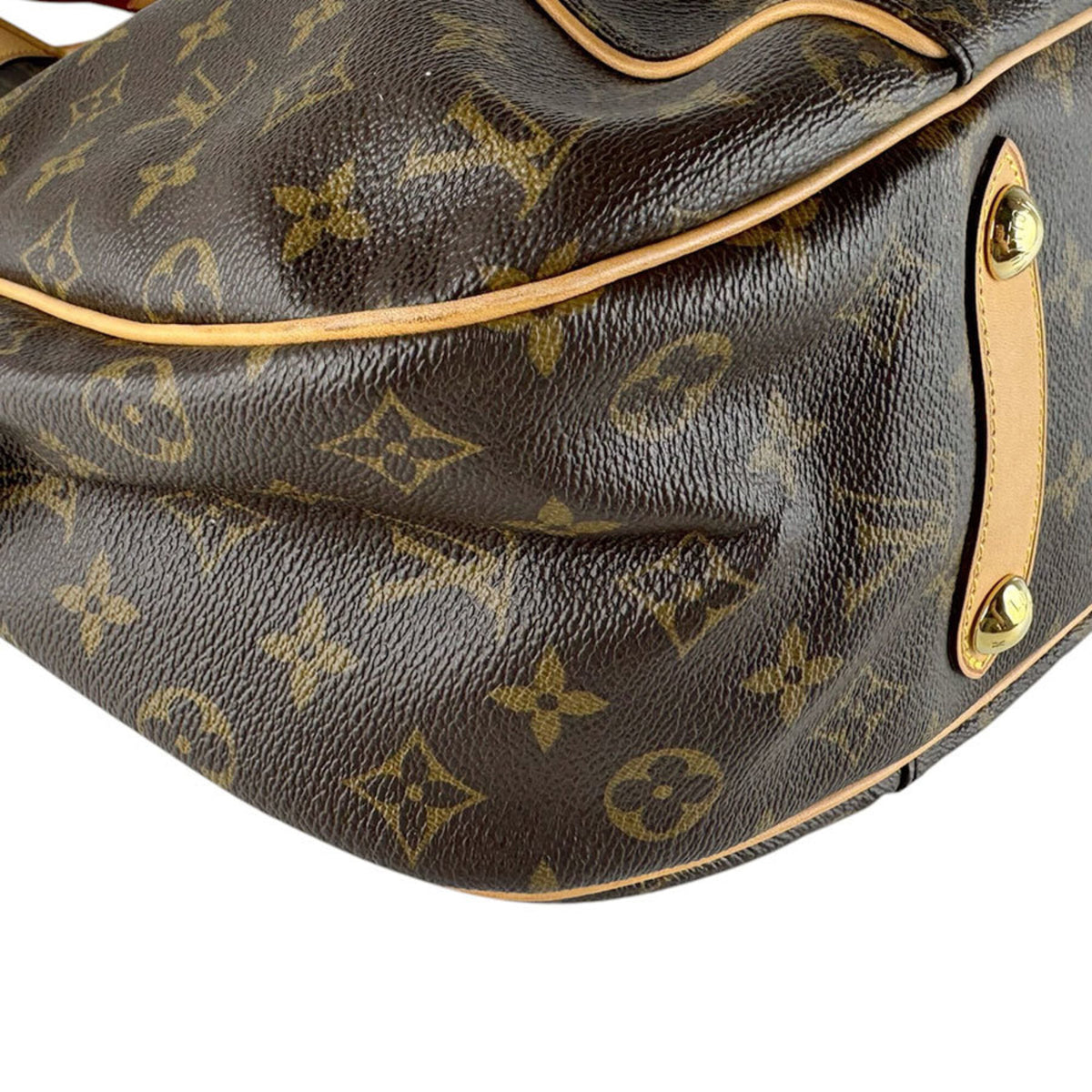Louis Vuitton Brown Monogram Monogram Shoulder Bag (Pre-Owned)