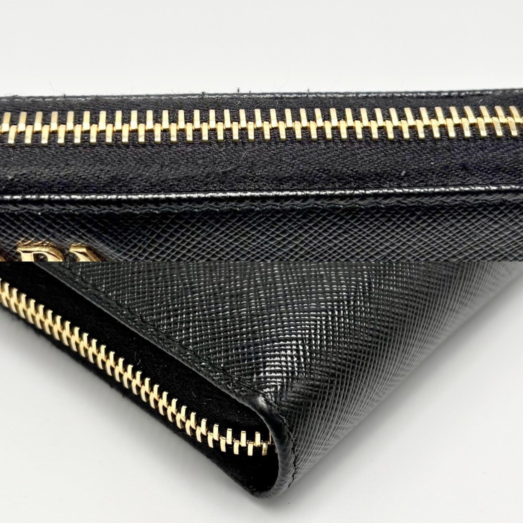 Prada Black Leather Long Wallet (Bi-Fold) (Pre-Owned)