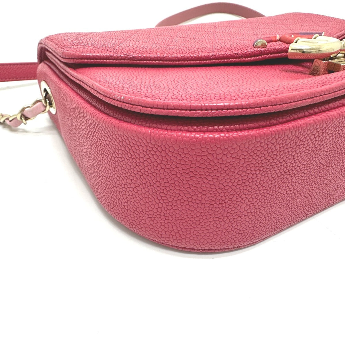 Chanel Pink Leather Shoulder Bag (Pre-Owned)